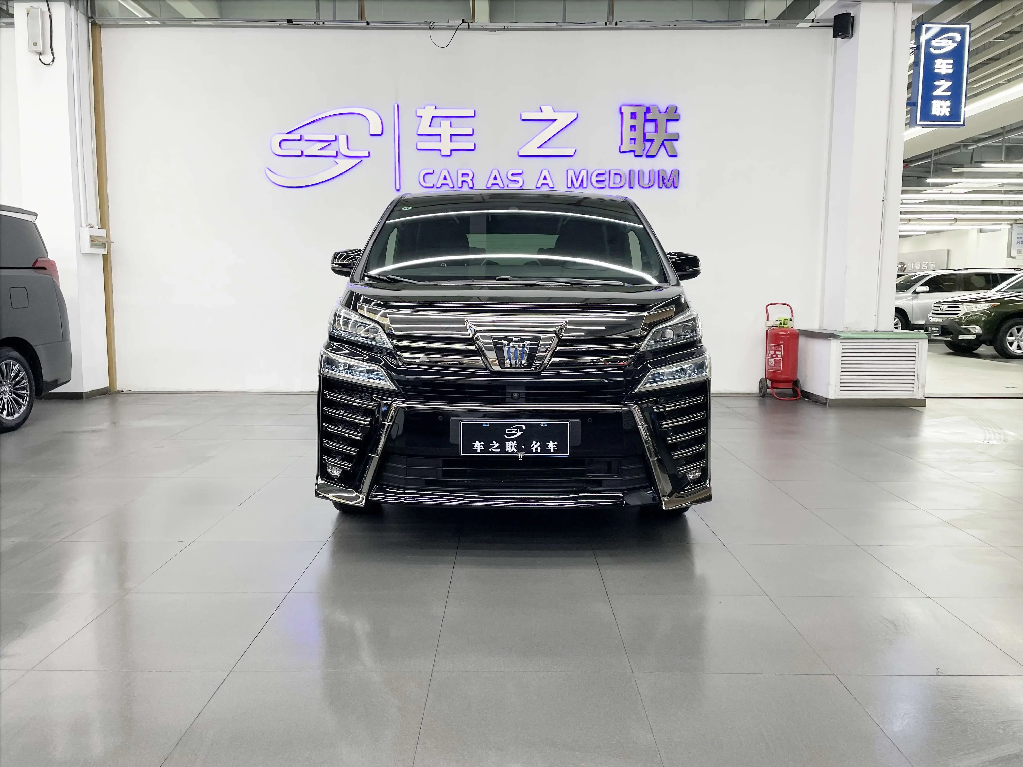 Toyota Crown Wellfire