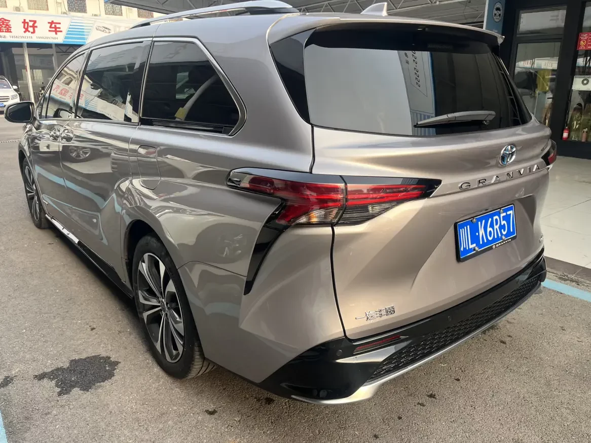 Toyota Granvia