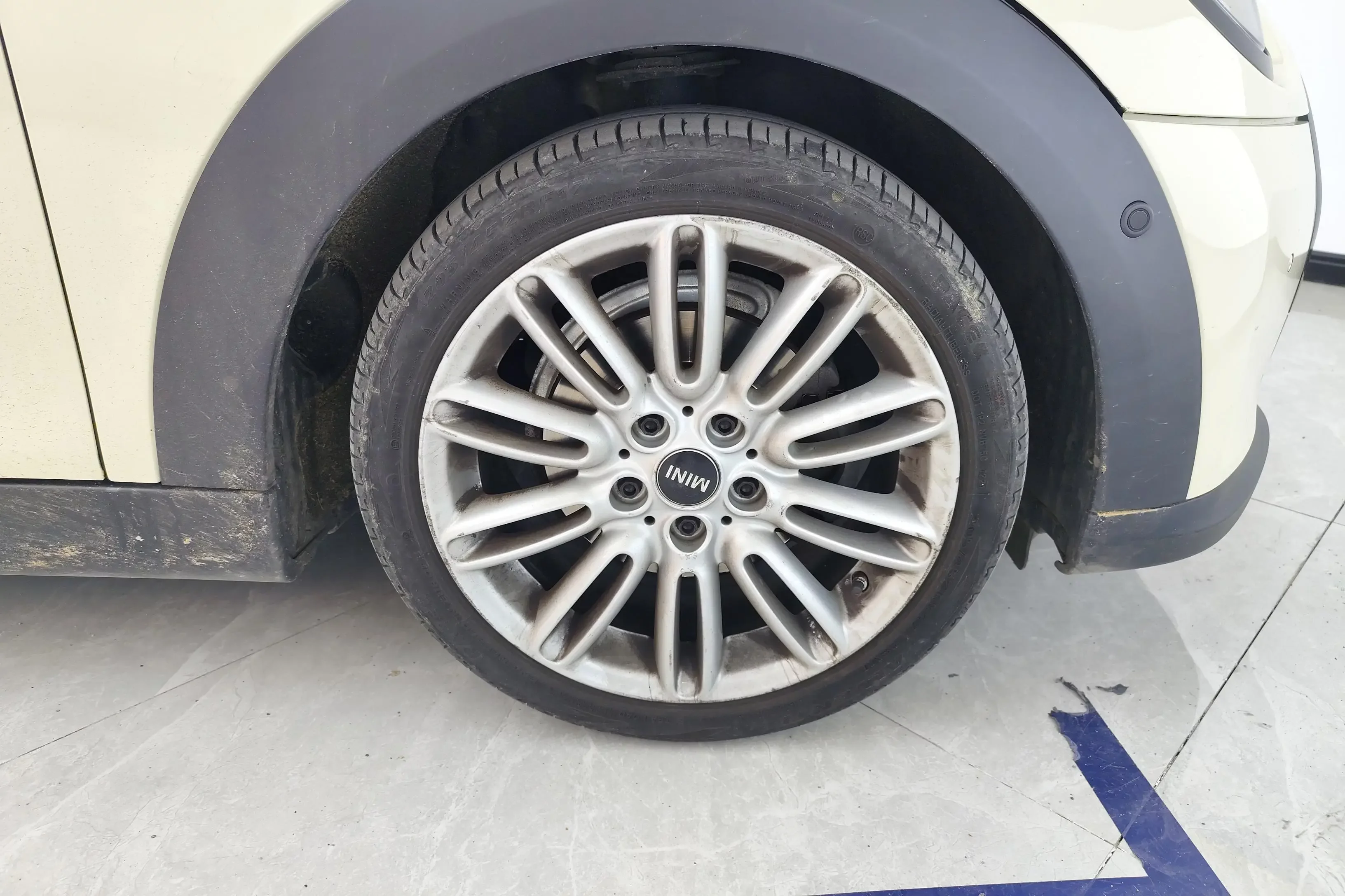 MINI 