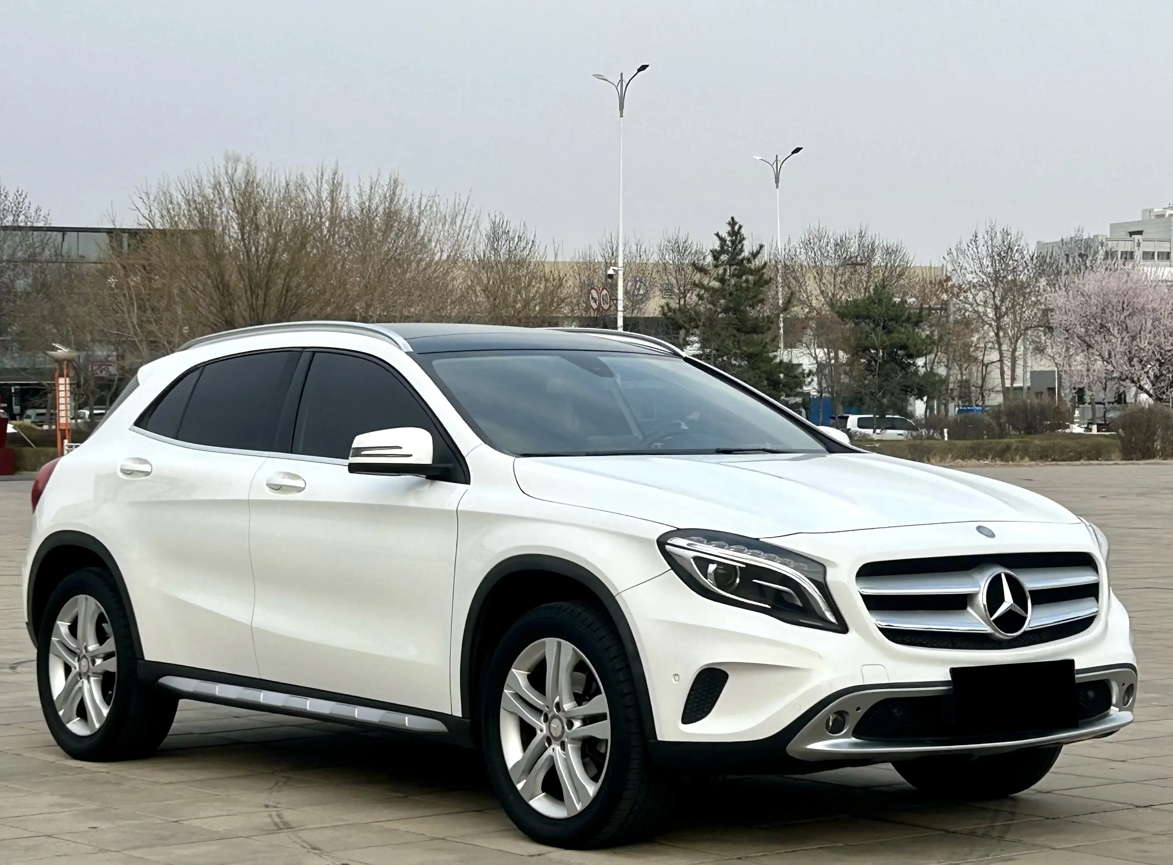 Mercedes-Benz GLA