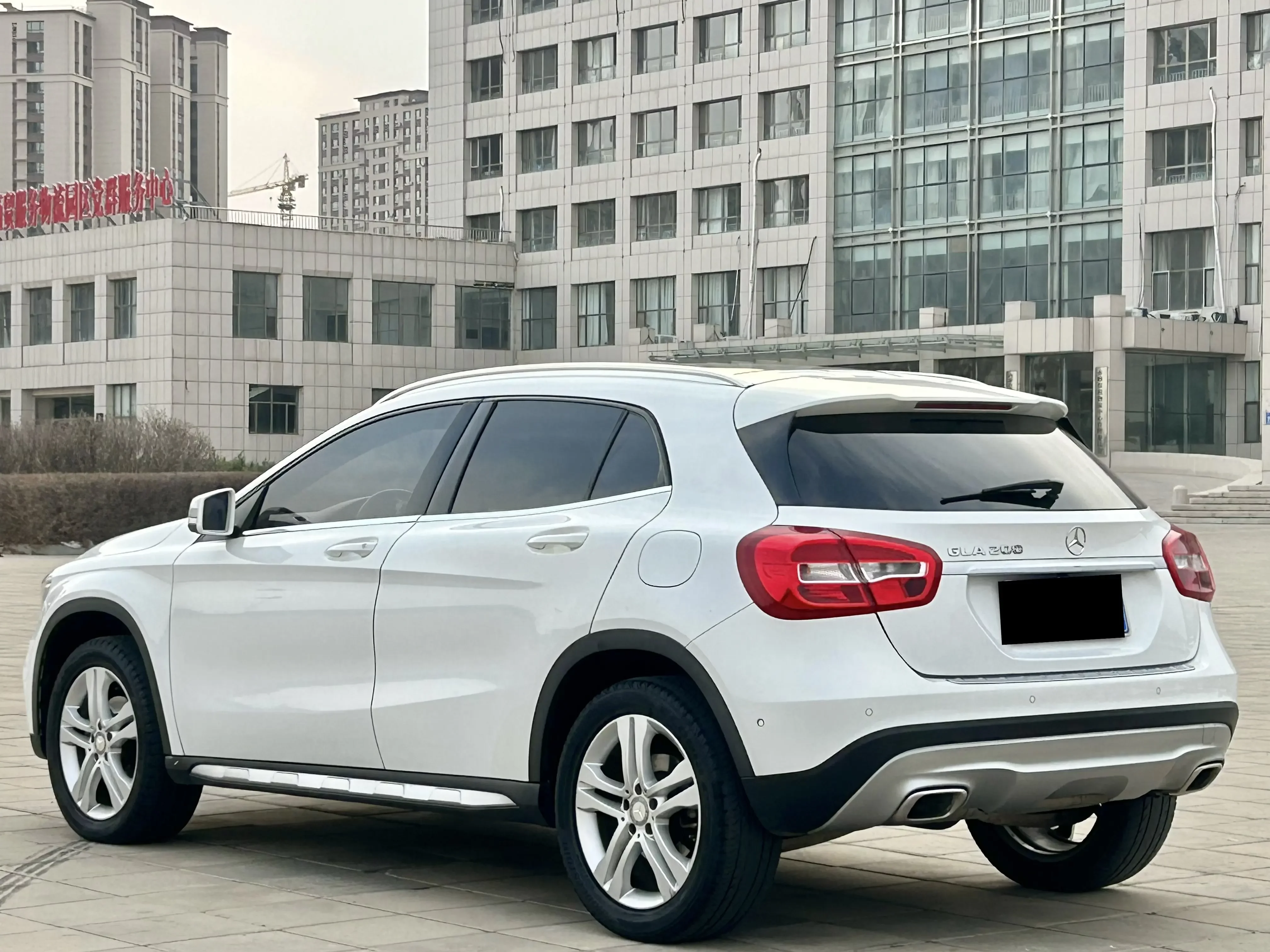 Mercedes-Benz GLA