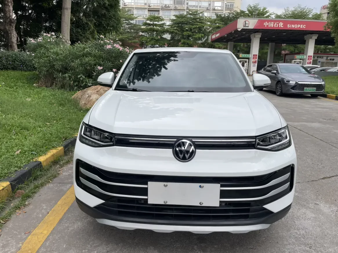 Volkswagen Tharu
