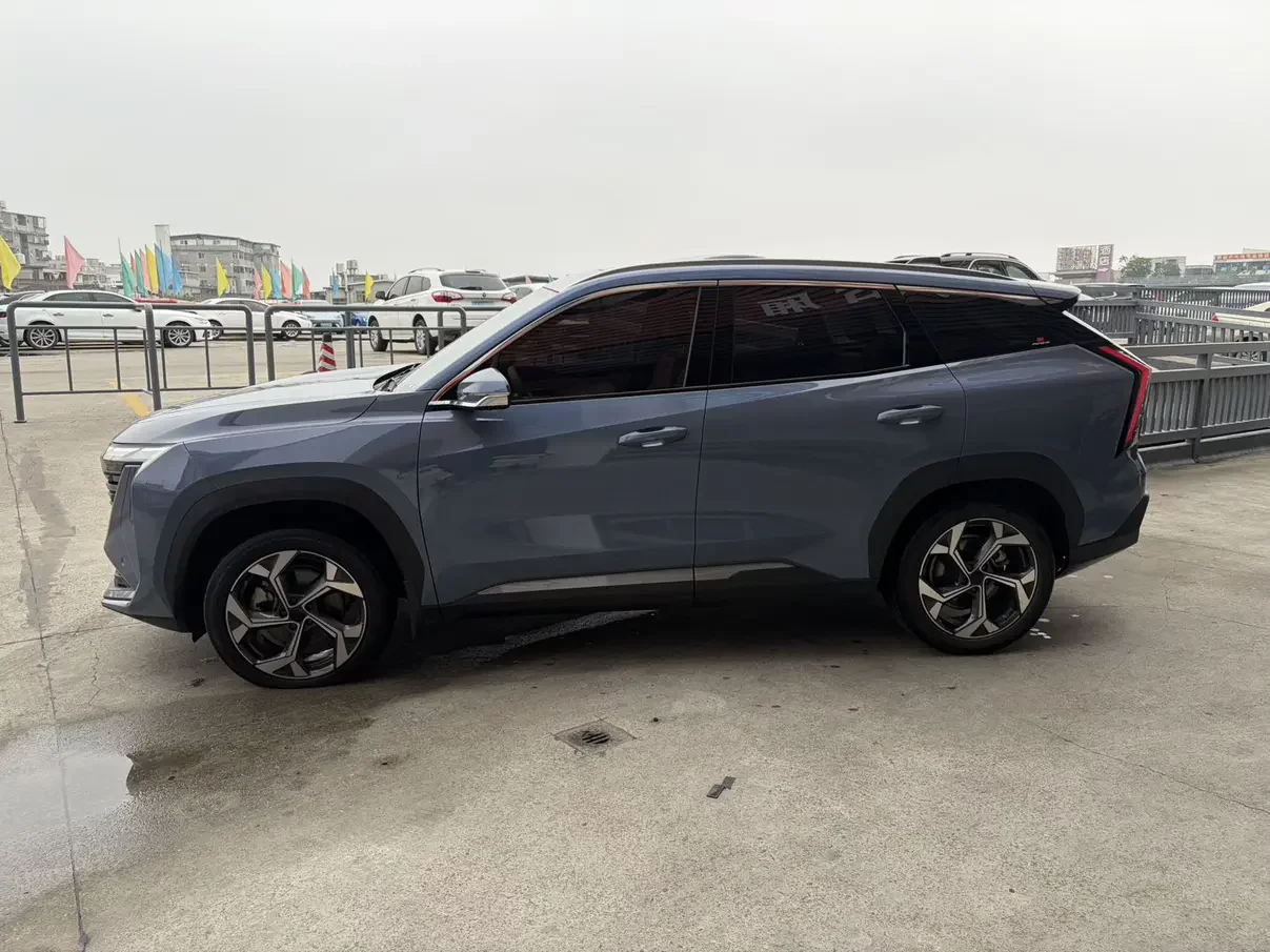 Geely Atlas L