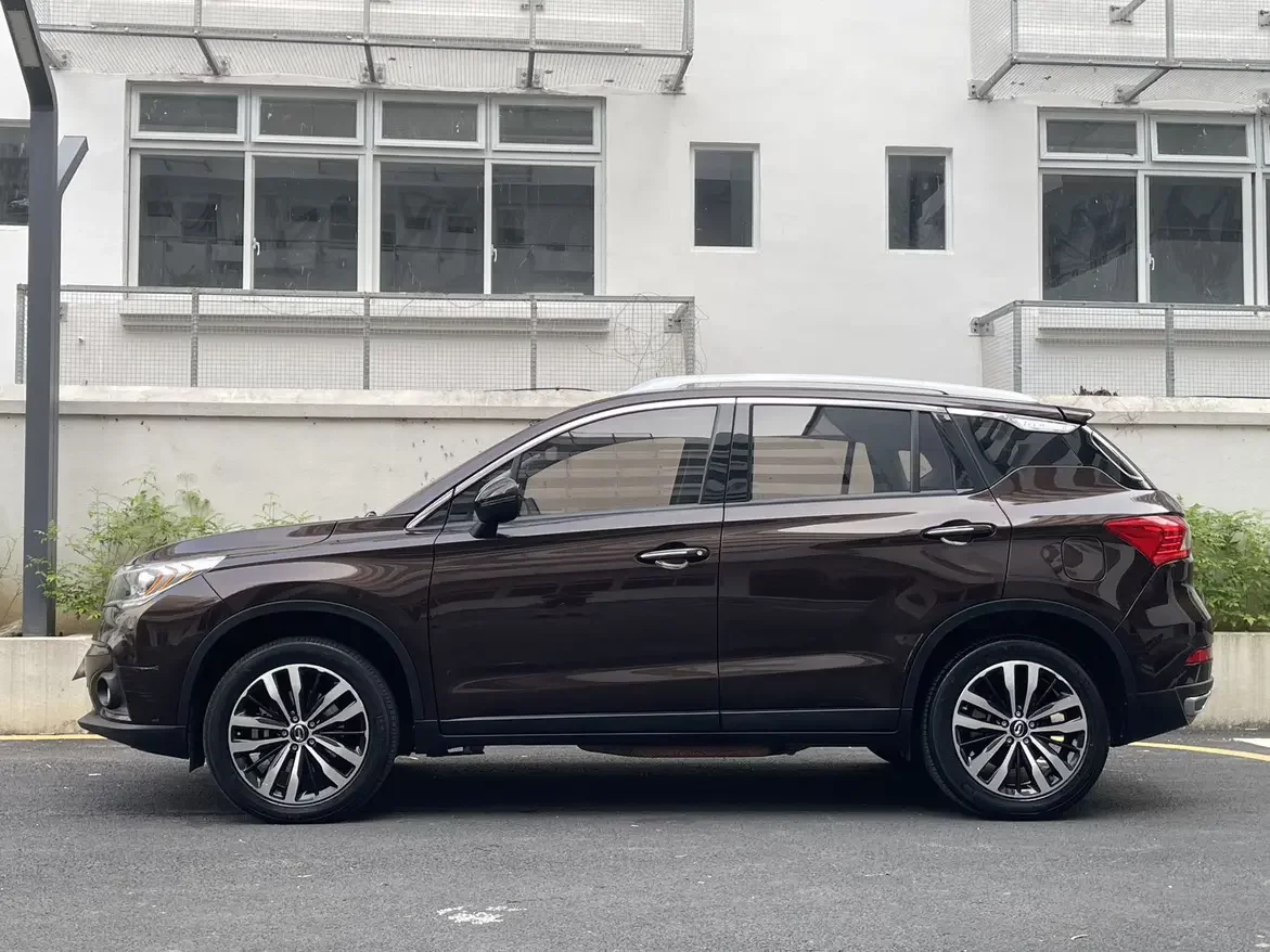 GAC Trumpchi GS4 PHEV