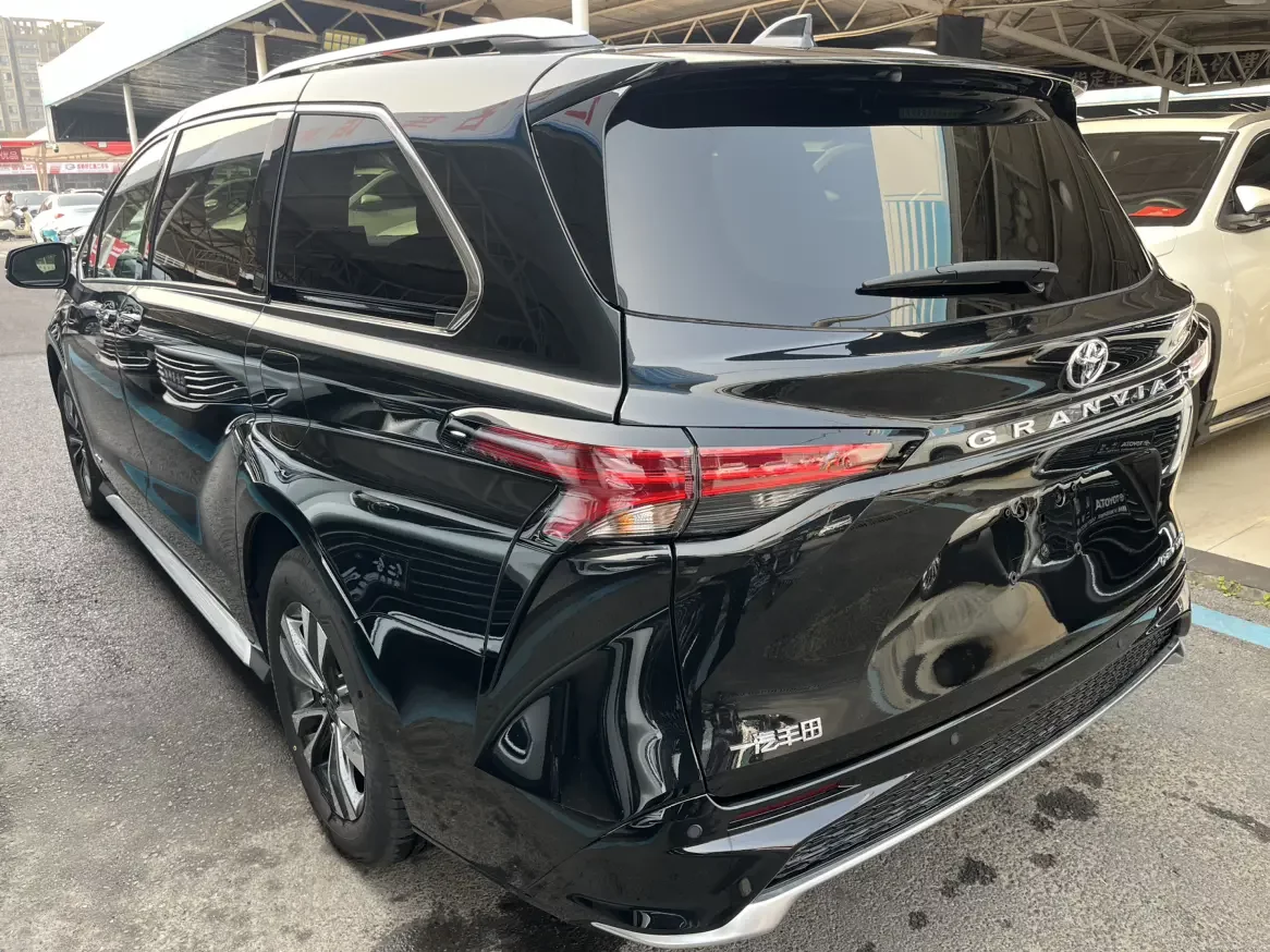Toyota Granvia