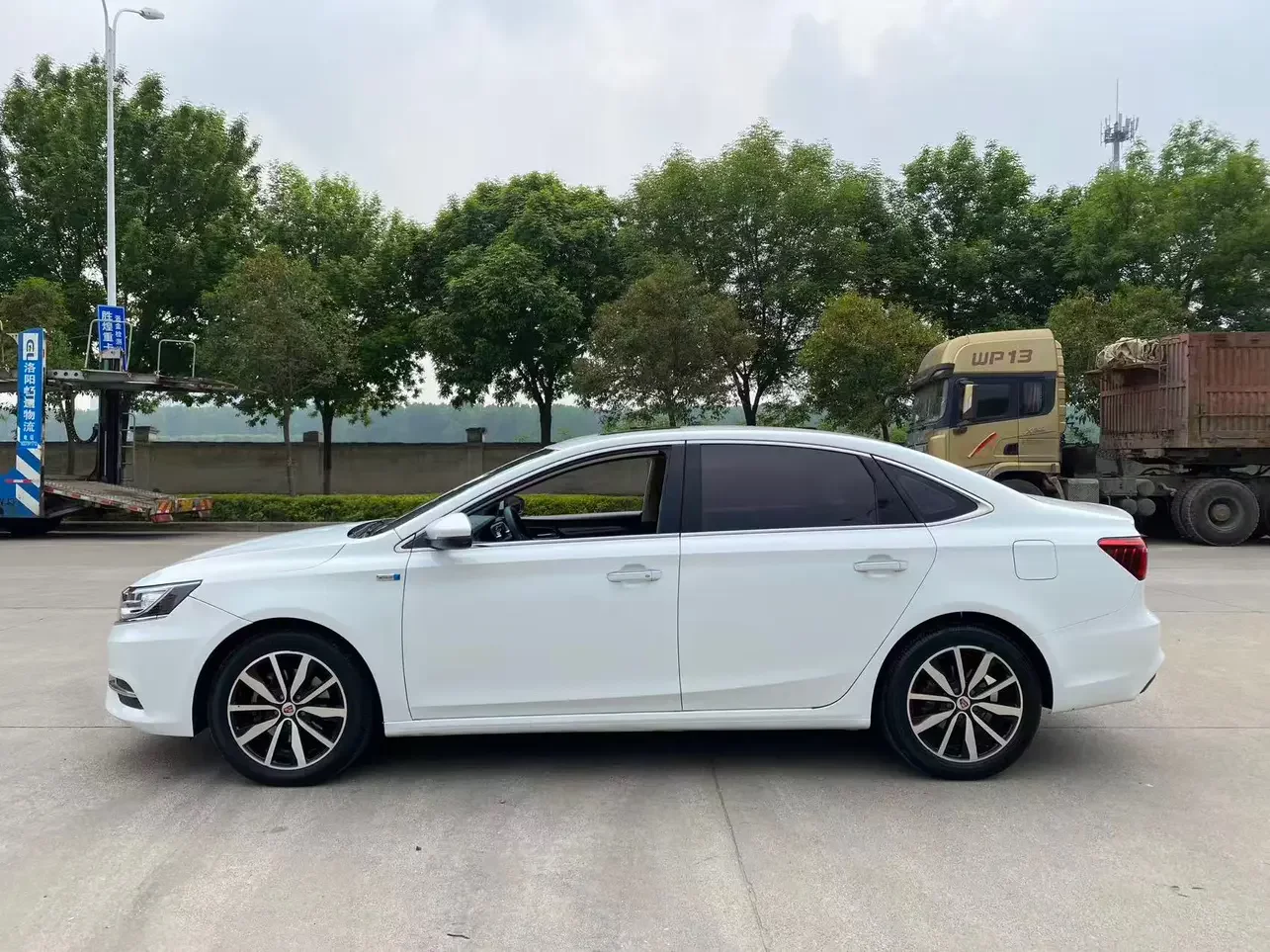 Roewe i6 Classic