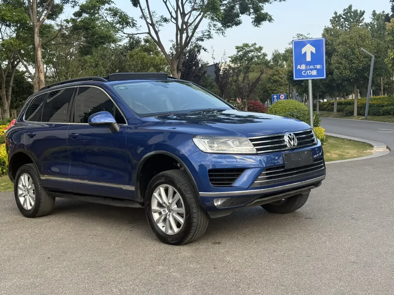 Volkswagen Touareg