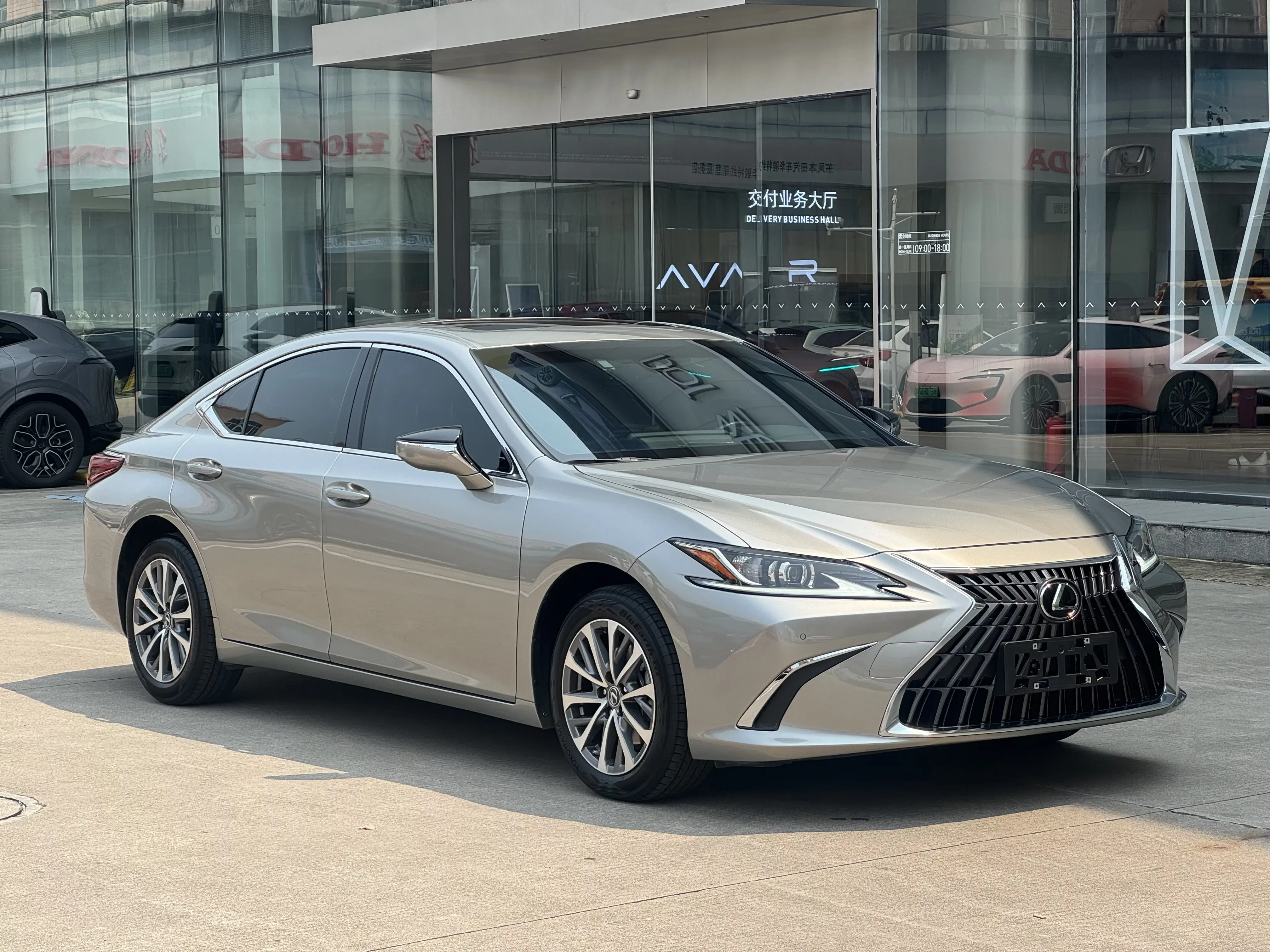 Lexus ES