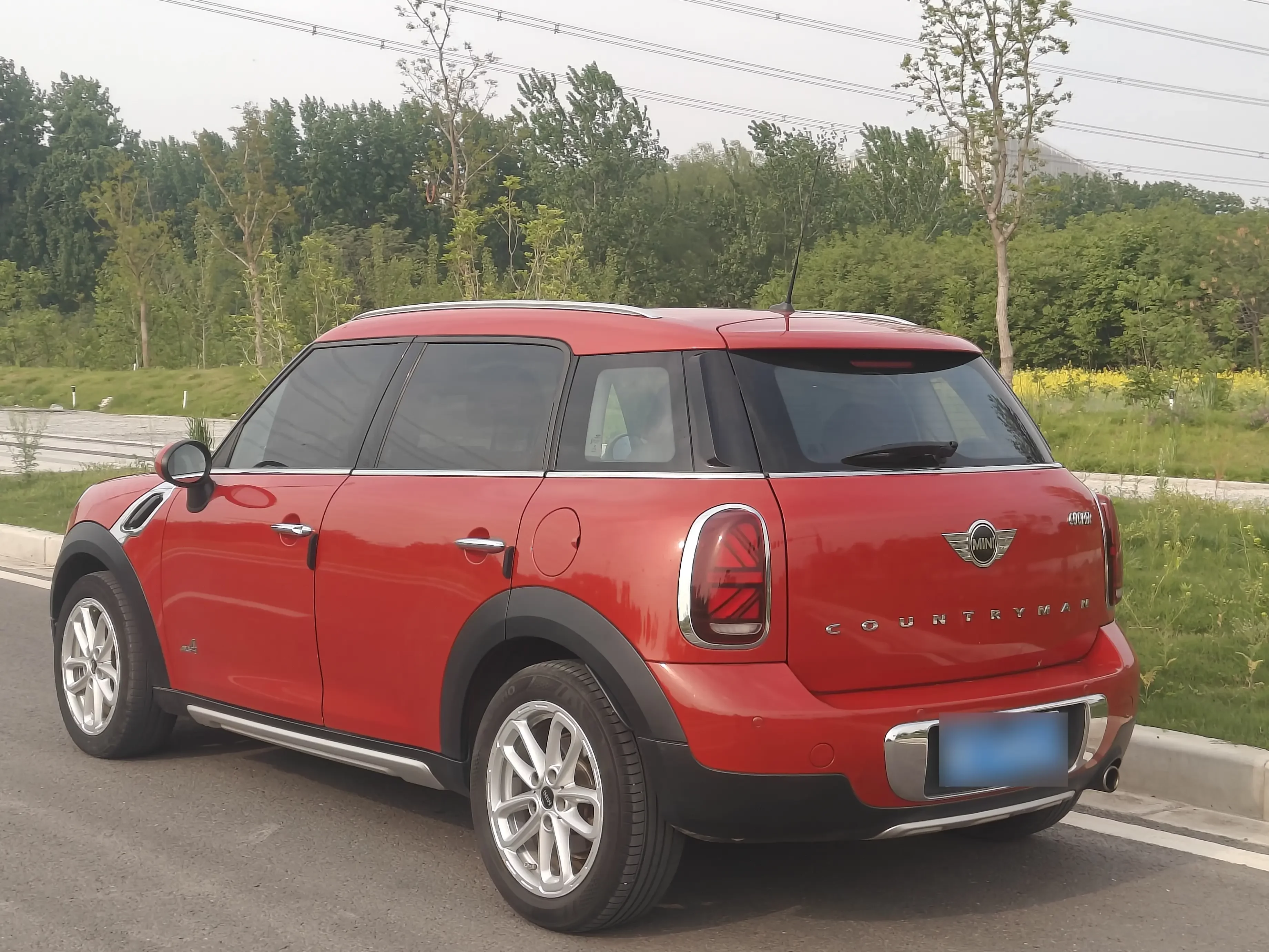 MINI COUNTRYMAN