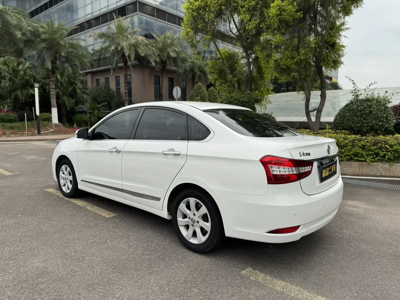 Dongfeng Fengshen A60
