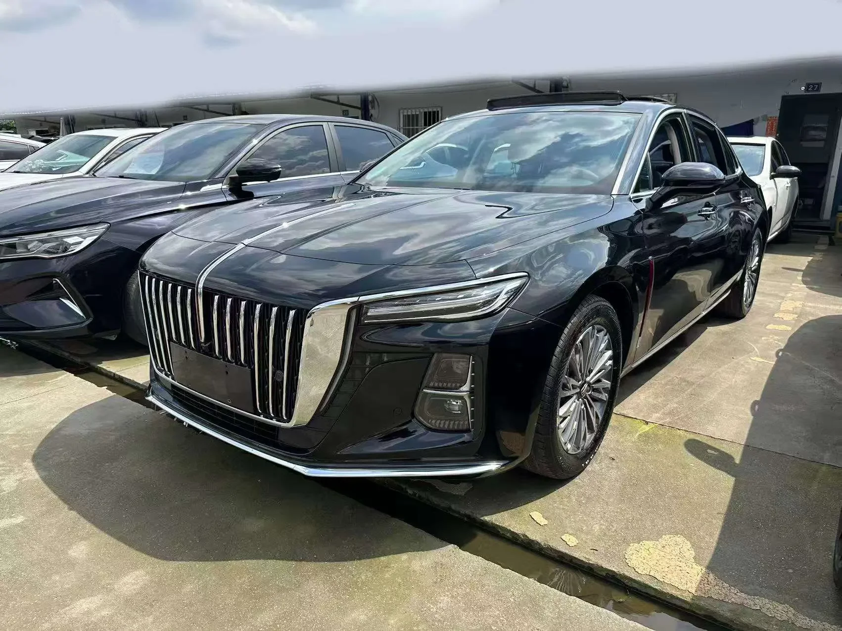 Hongqi H5