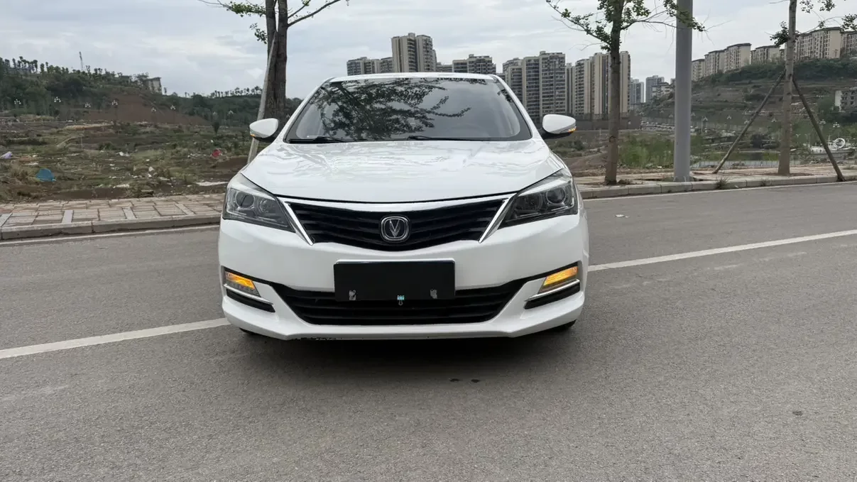 Changan Yuexiang V7