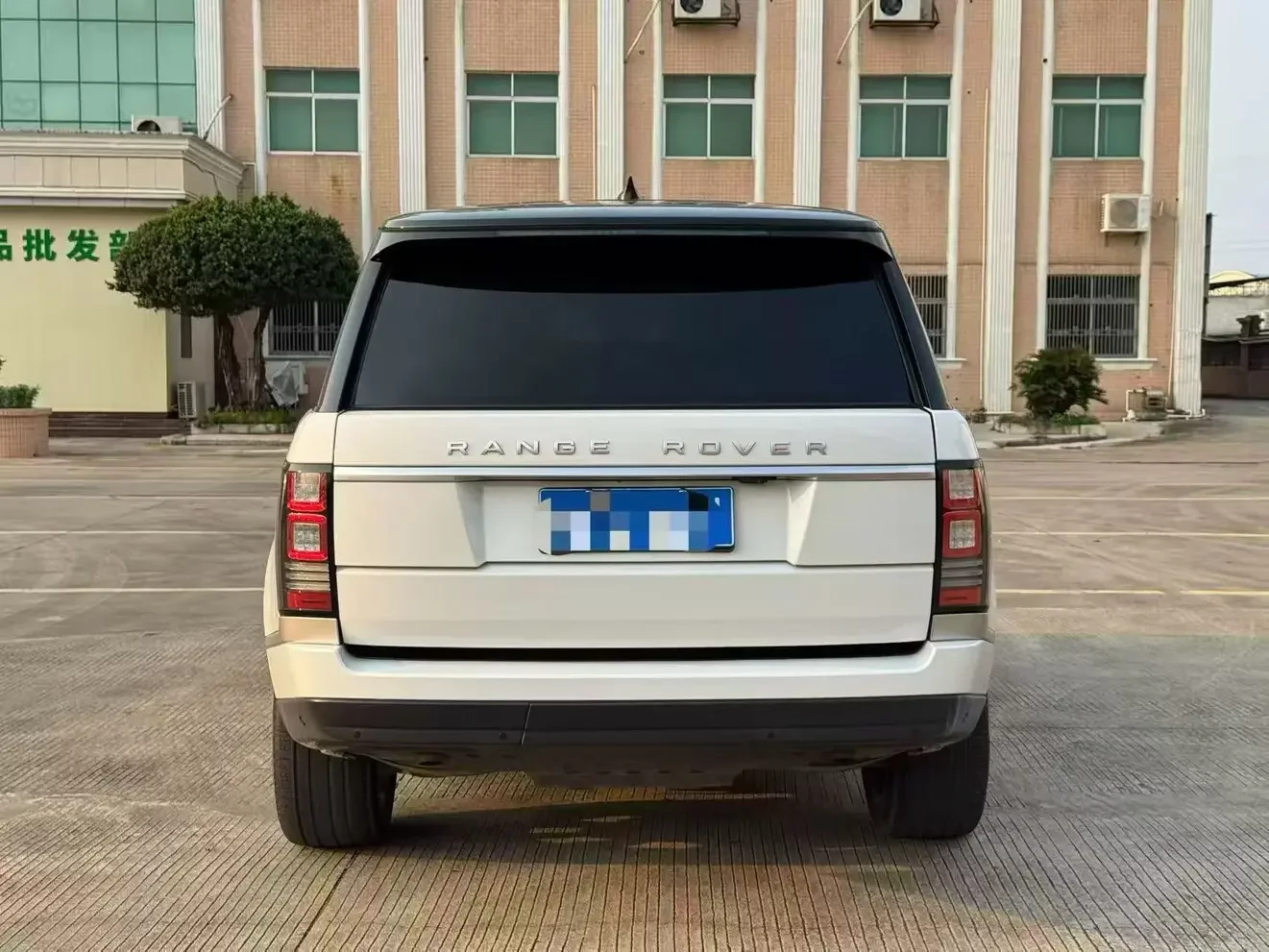 Land Rover range rover