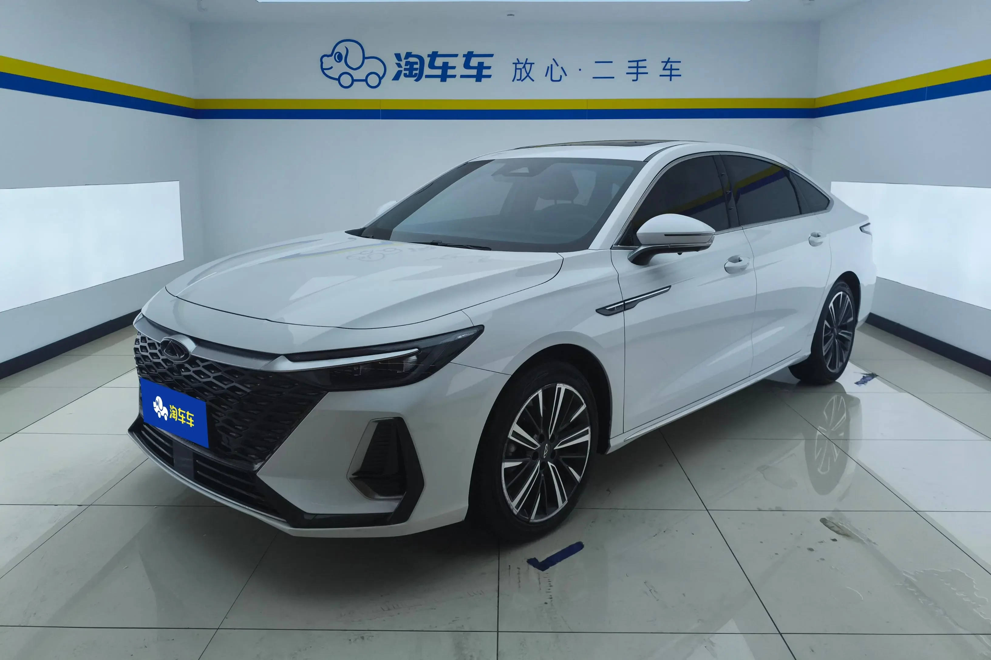 Chery Arrizo 8