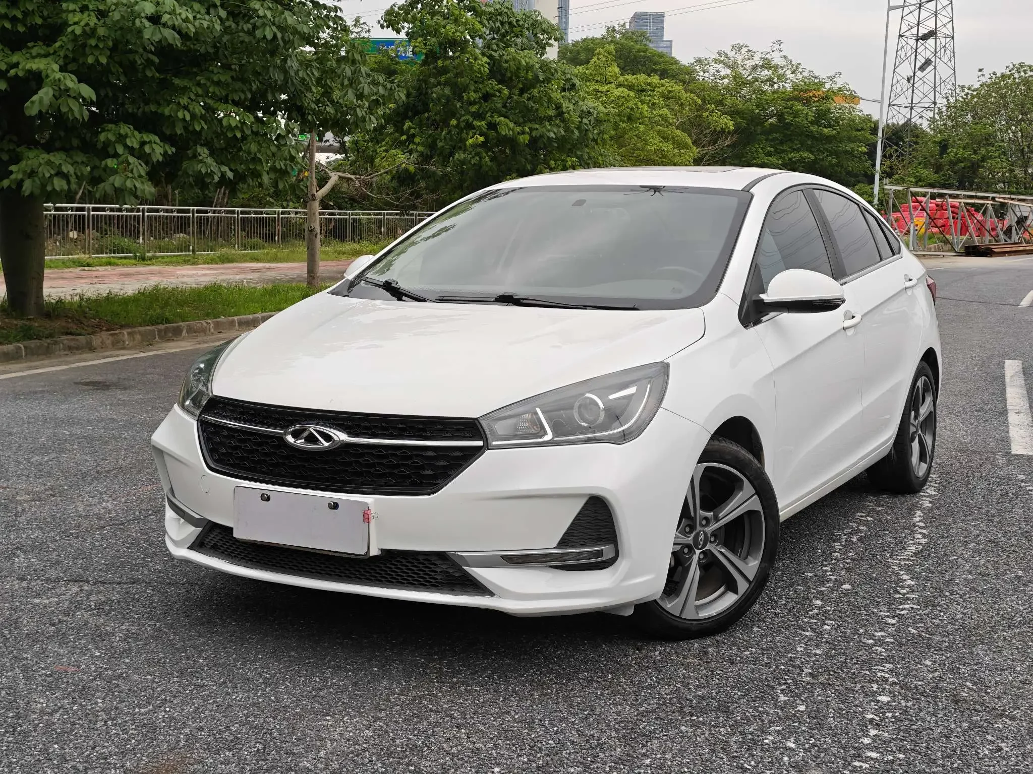 Chery Arrizo 5