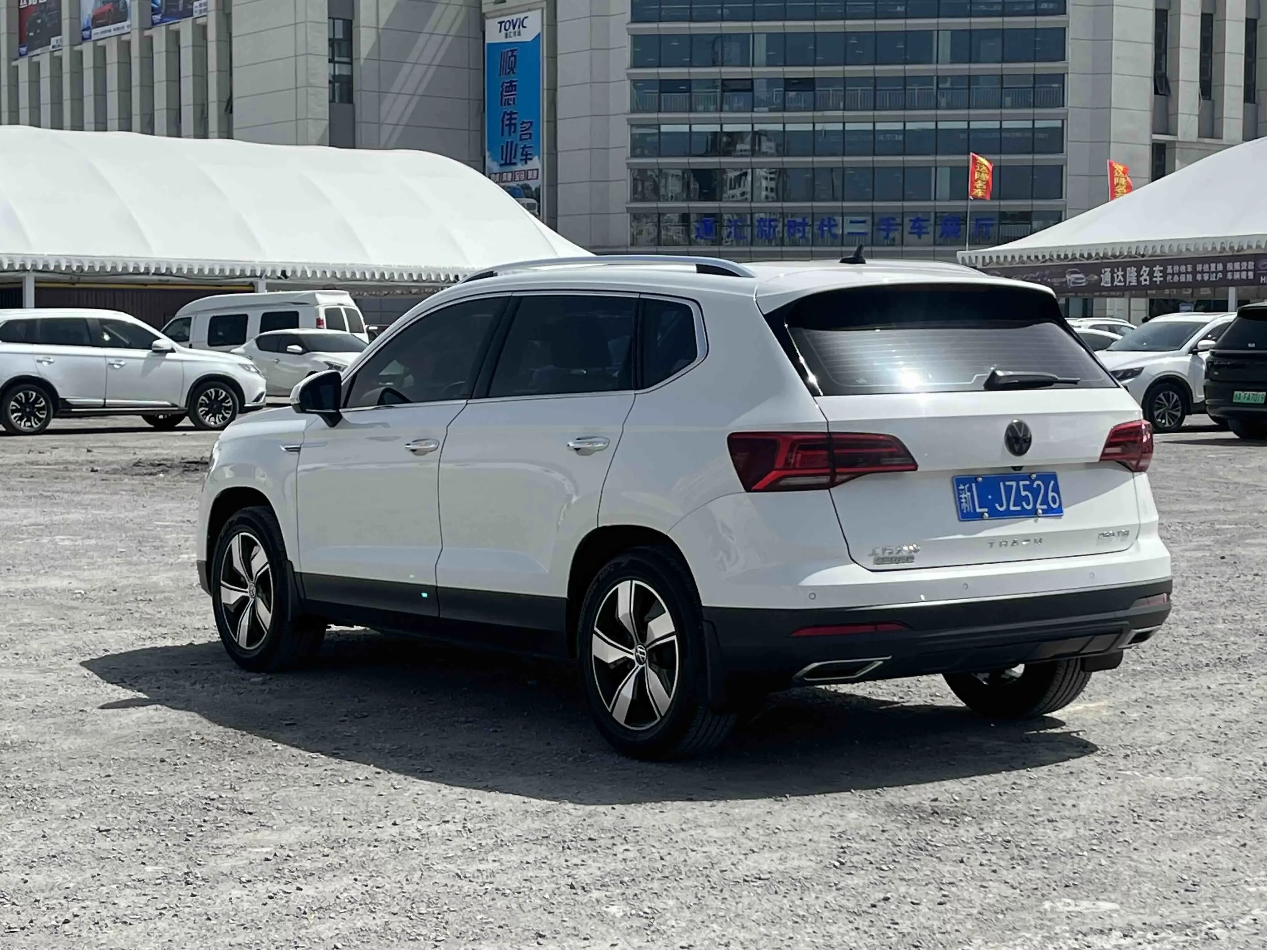 Volkswagen Tharu