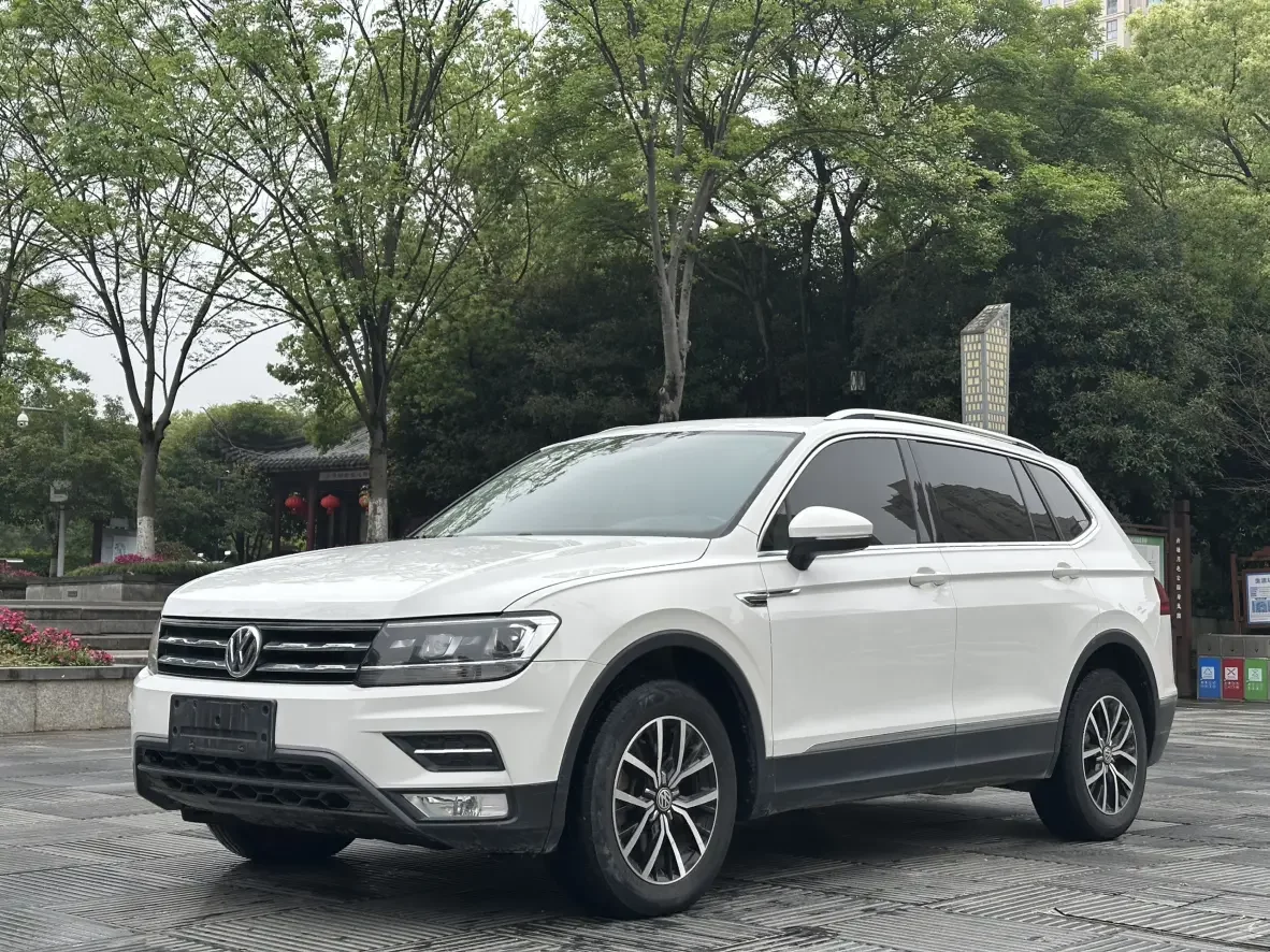 Volkswagen Tiguan L