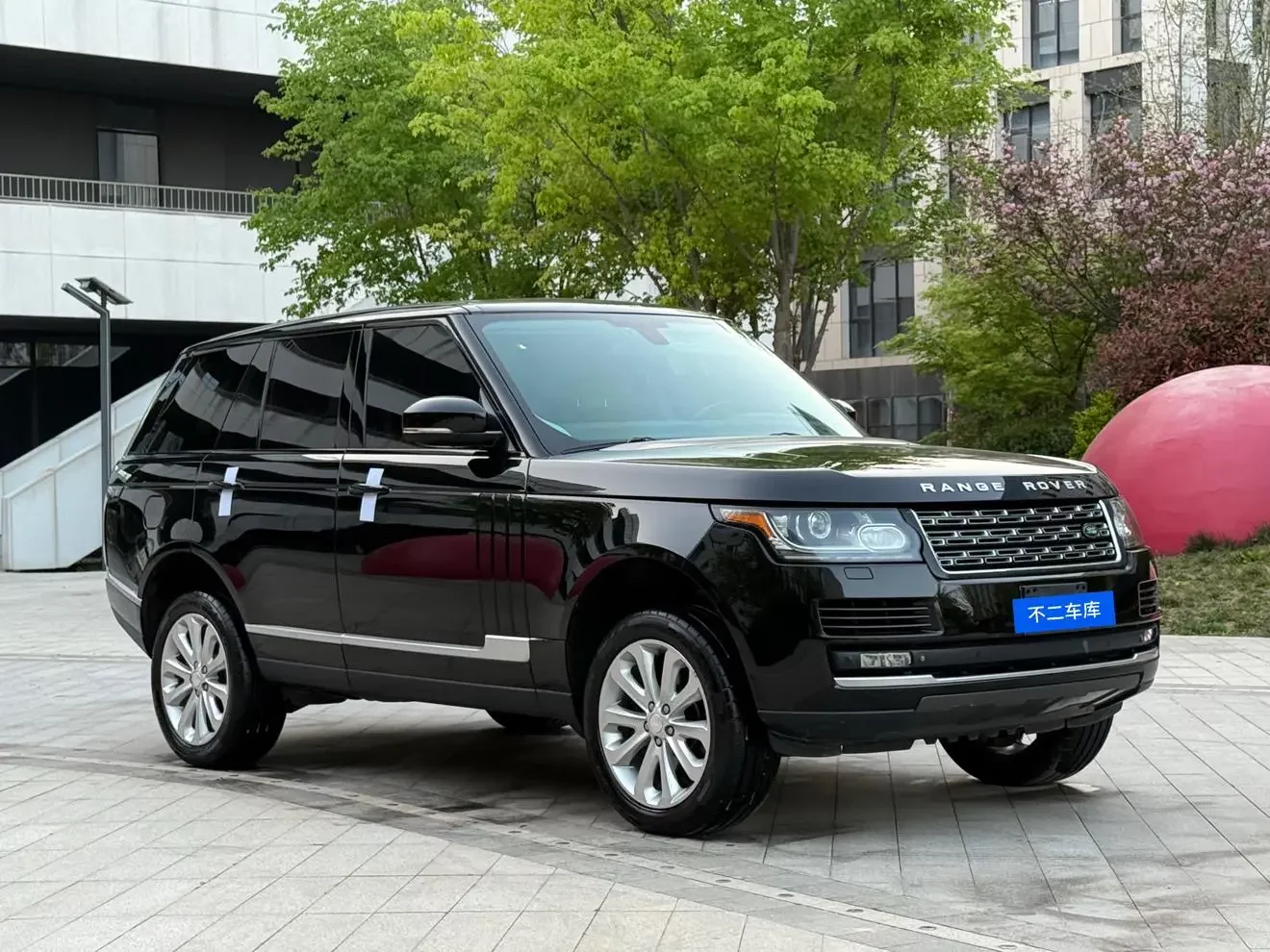 Land Rover range rover