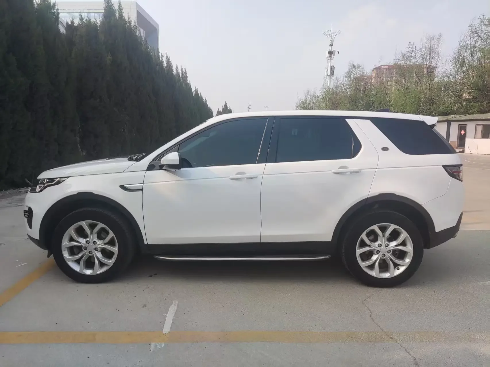 Land Rover Discover the magic