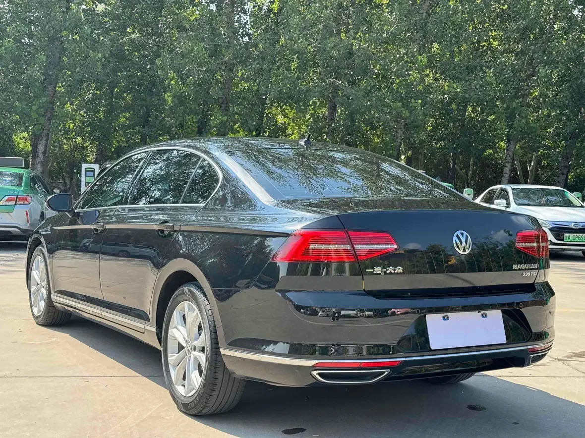 Volkswagen Magotan
