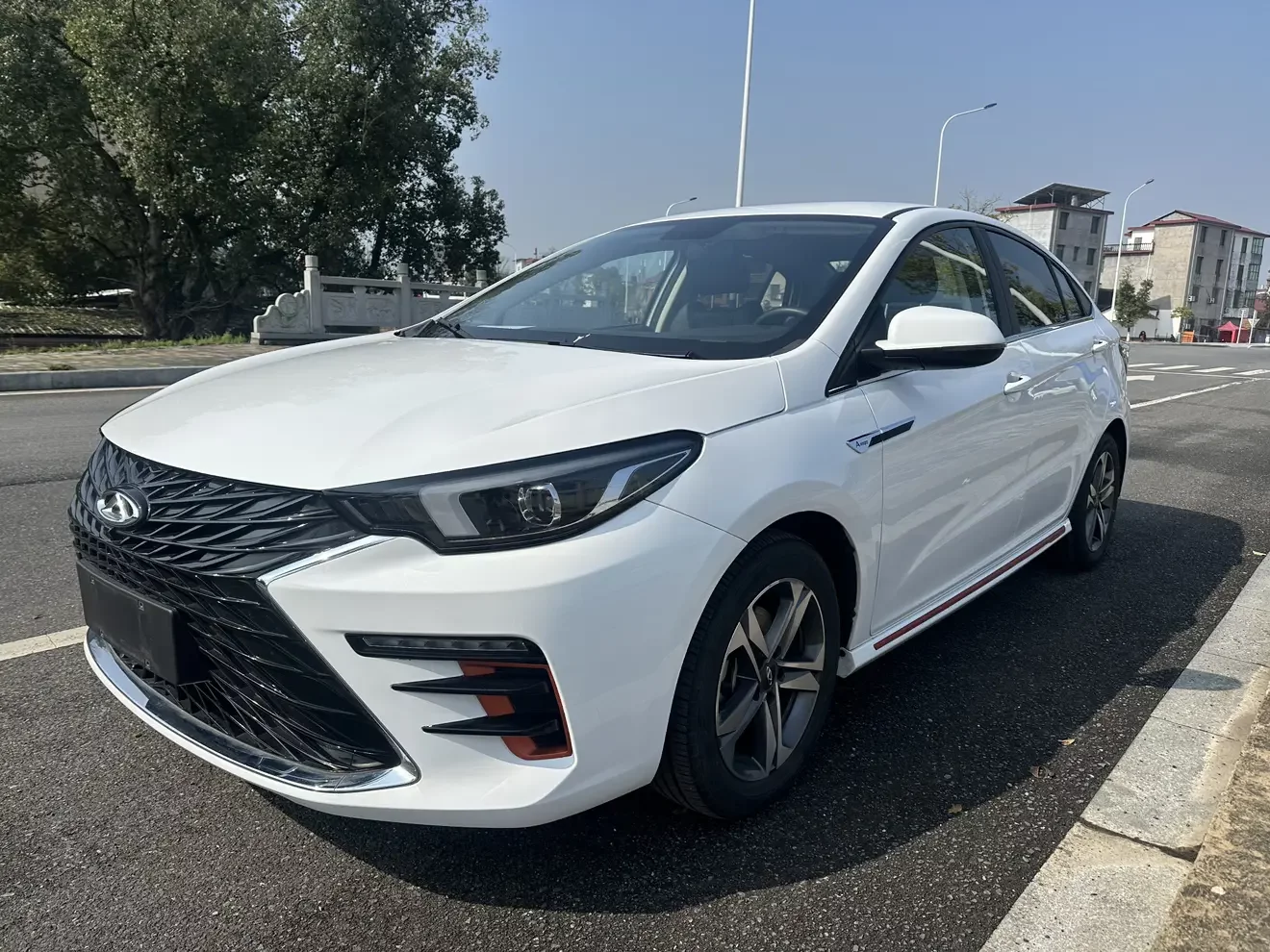 Omoda S5