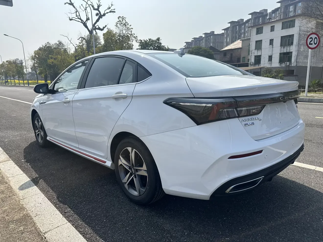 Omoda S5
