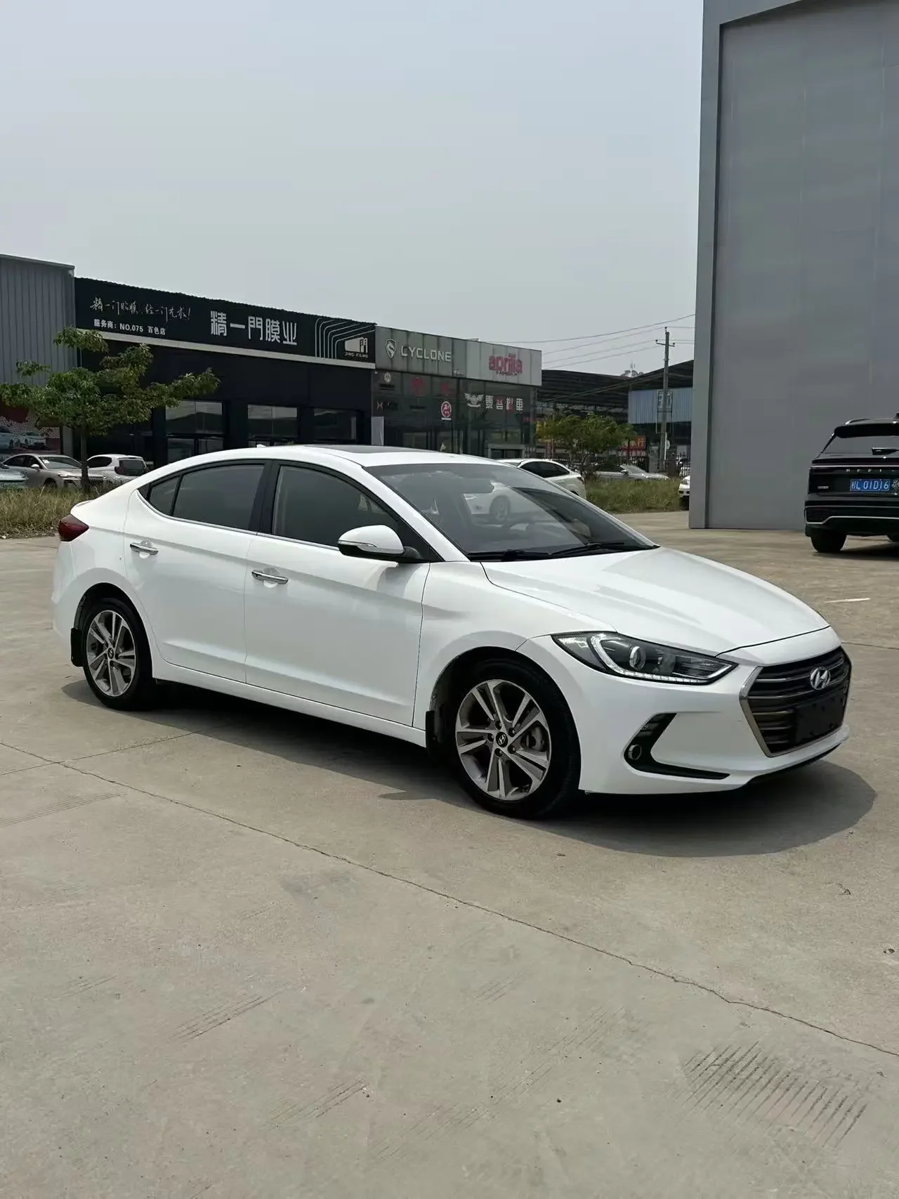 Hyundai lead