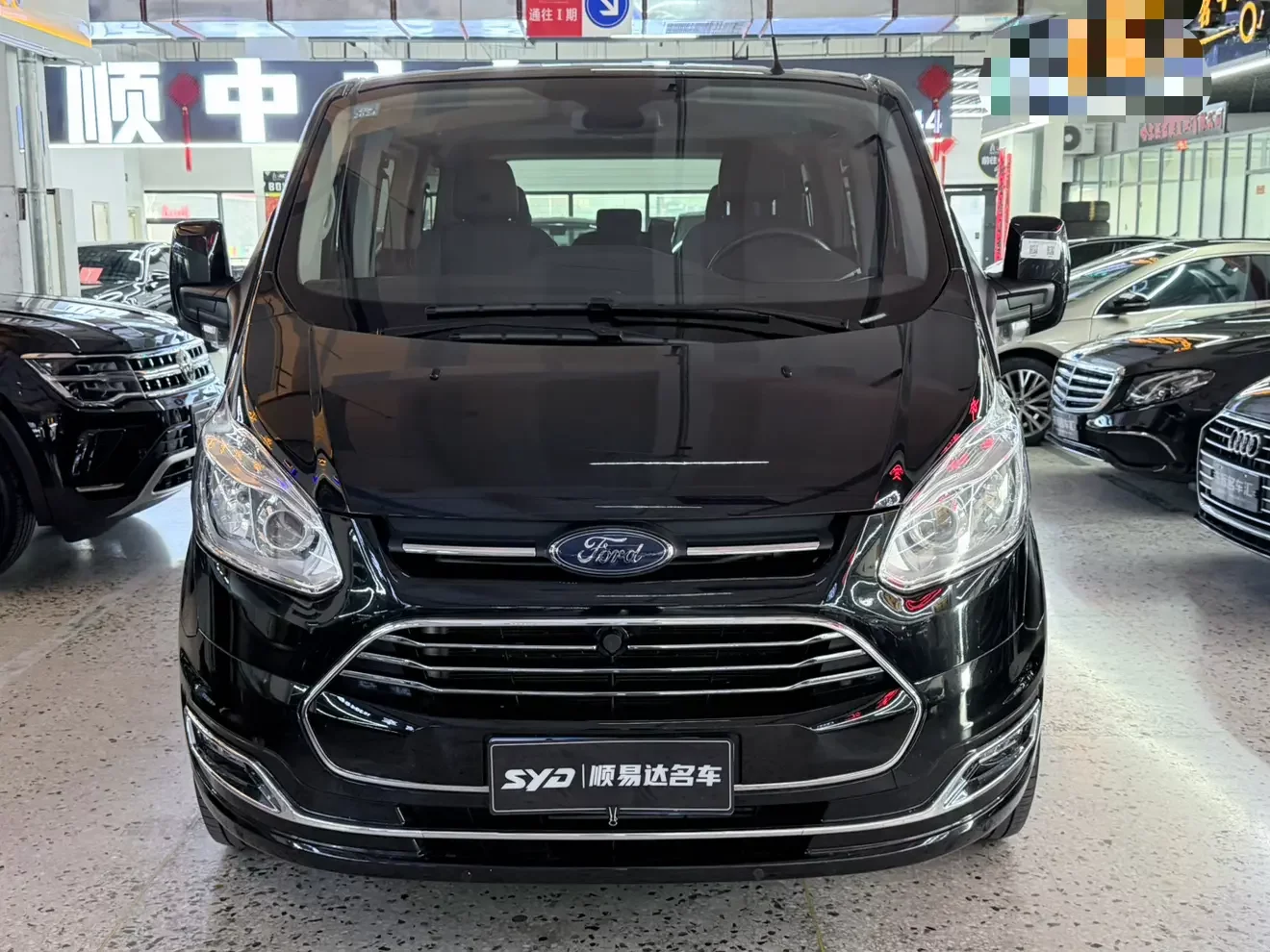 Ford Toureo