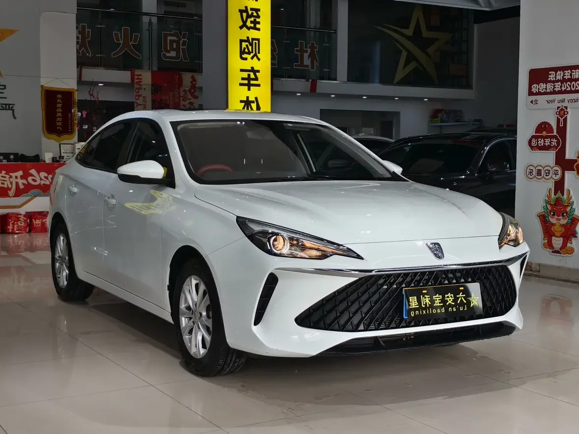 Roewe i5