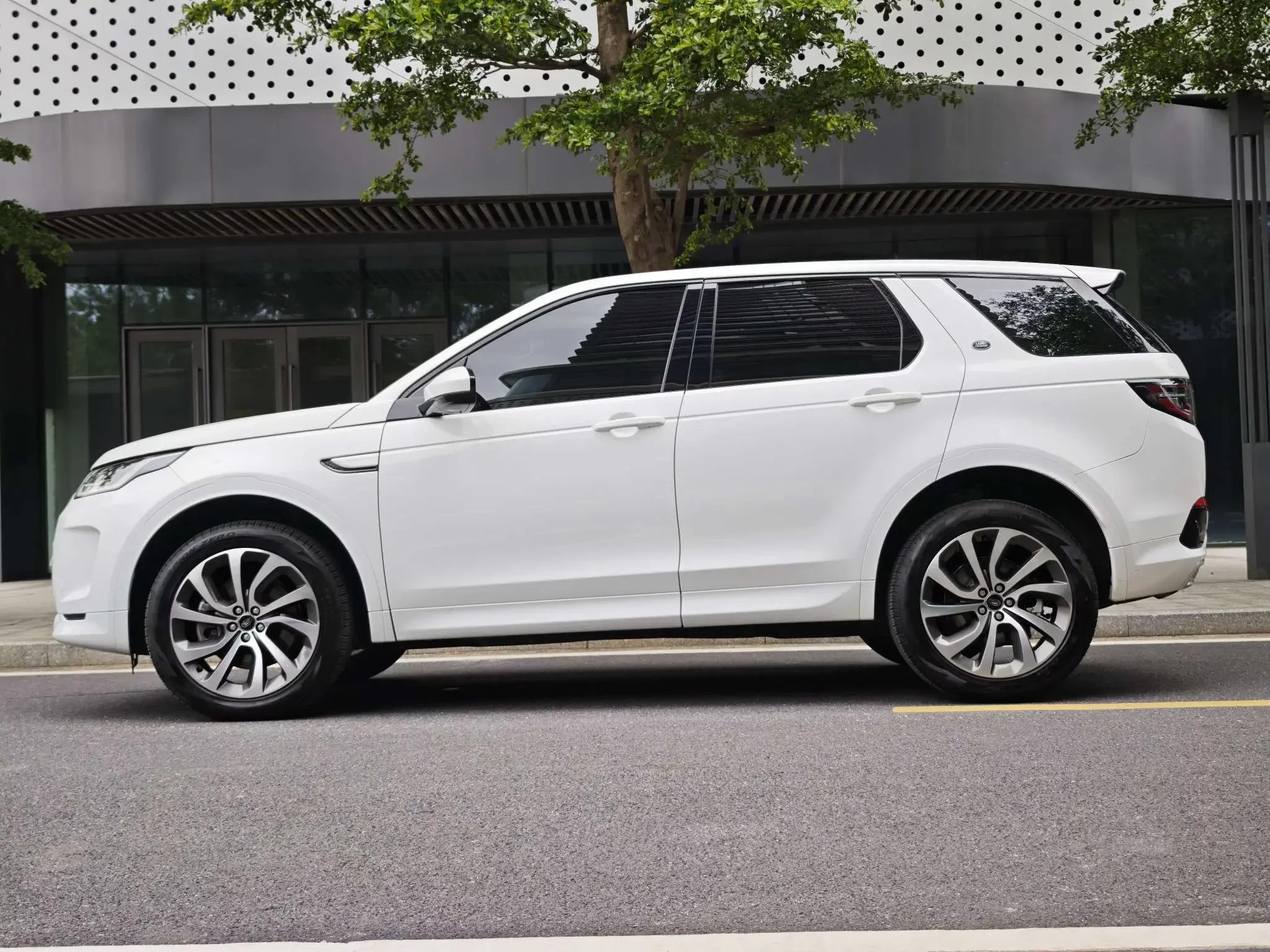 Land Rover Discover Sports