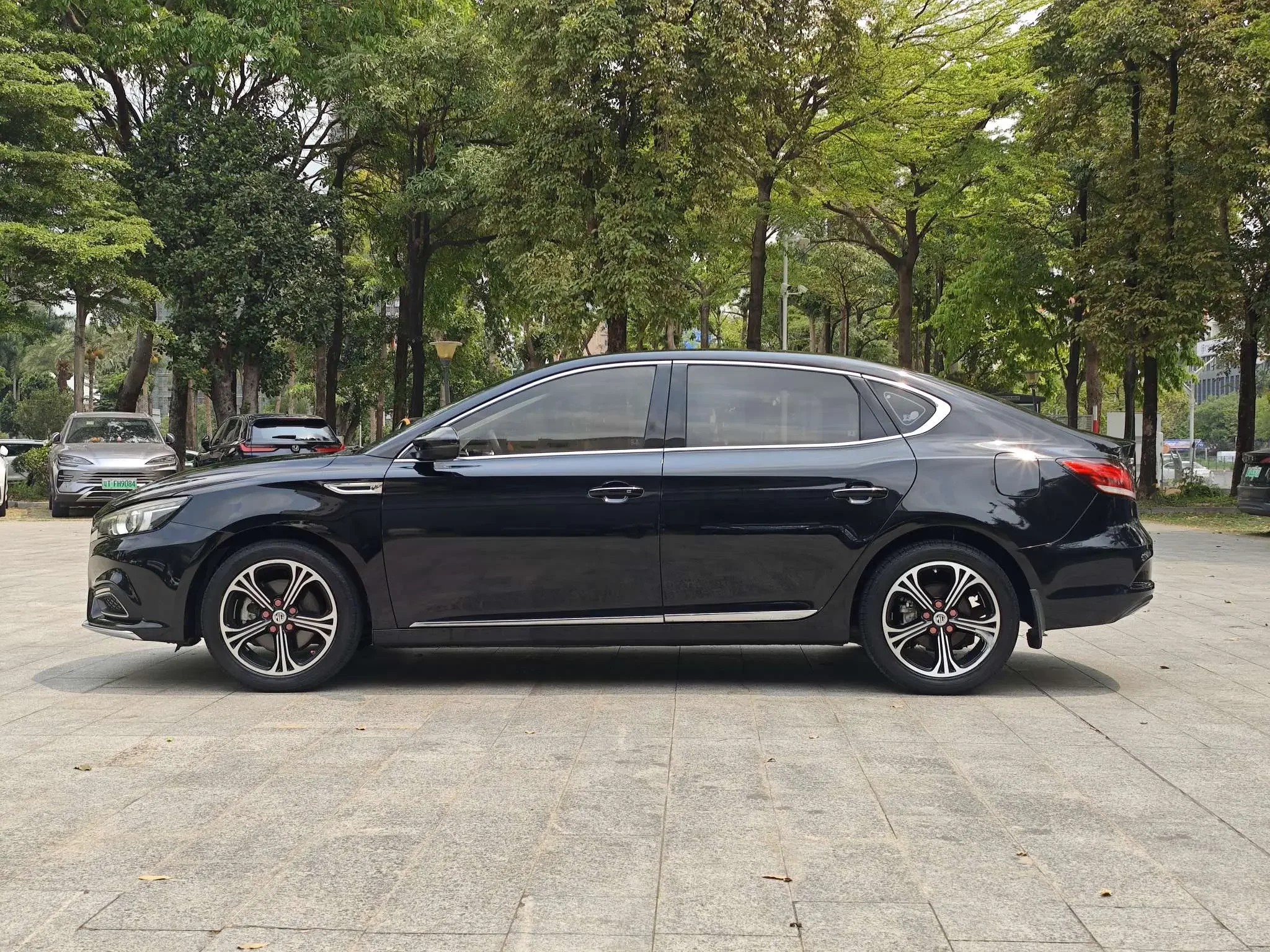 MG 6