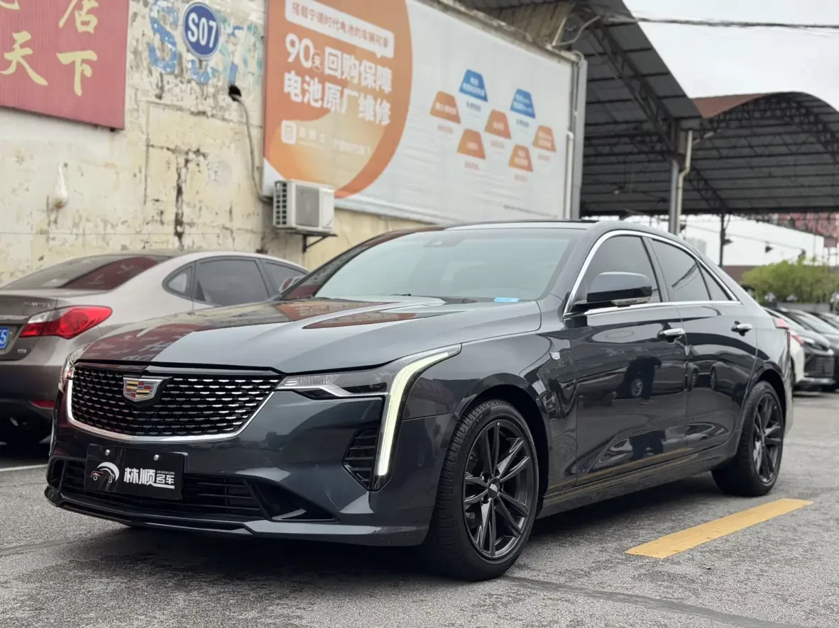Cadillac CT4