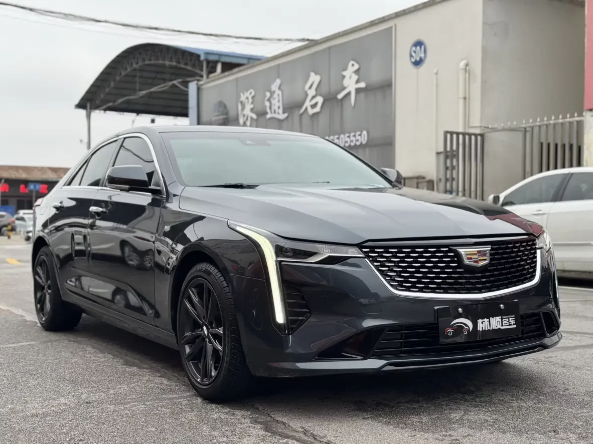 Cadillac CT4