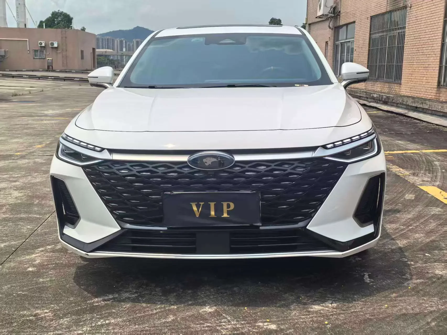 Chery Arrizo 8