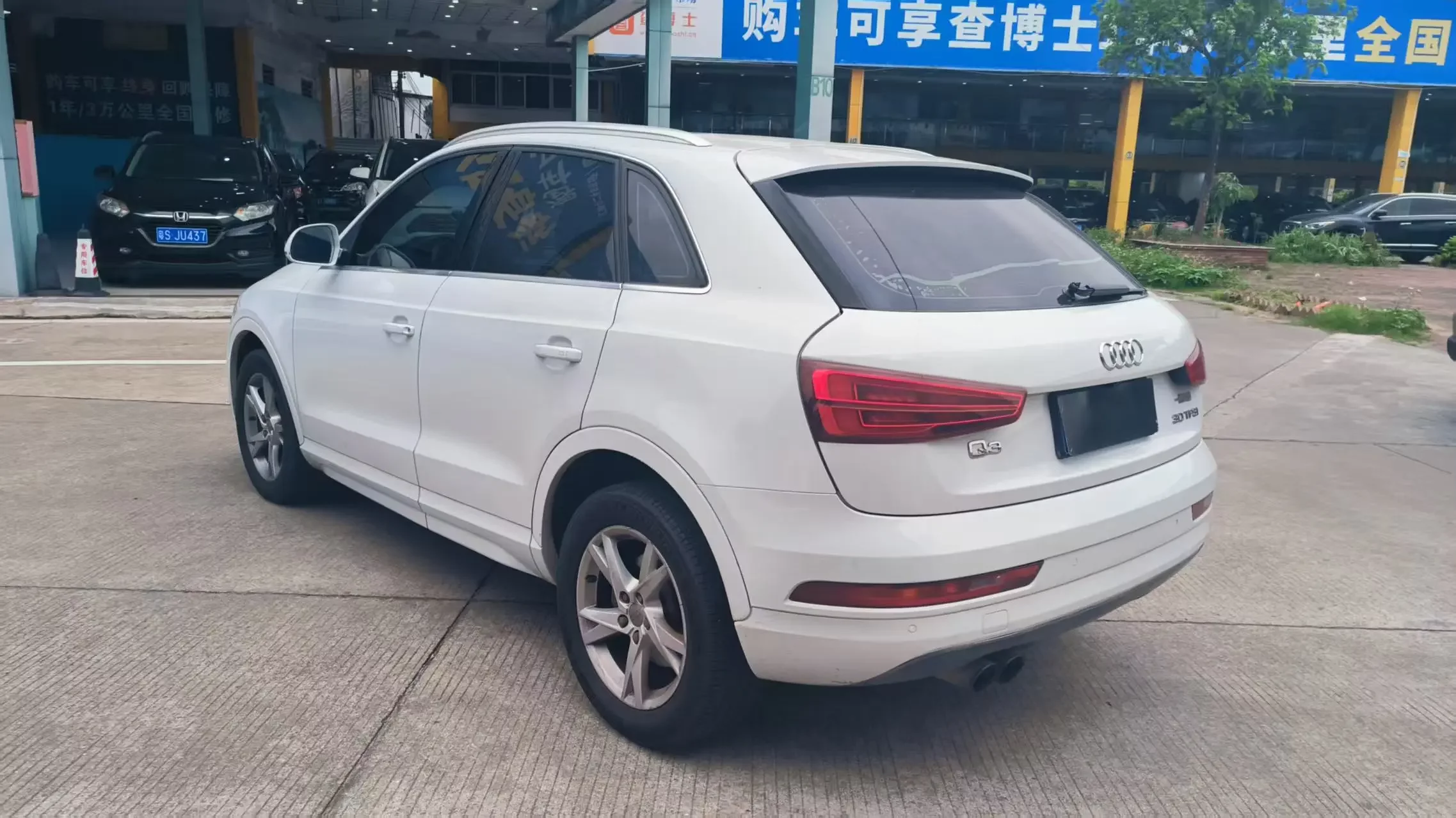 Audi Q3