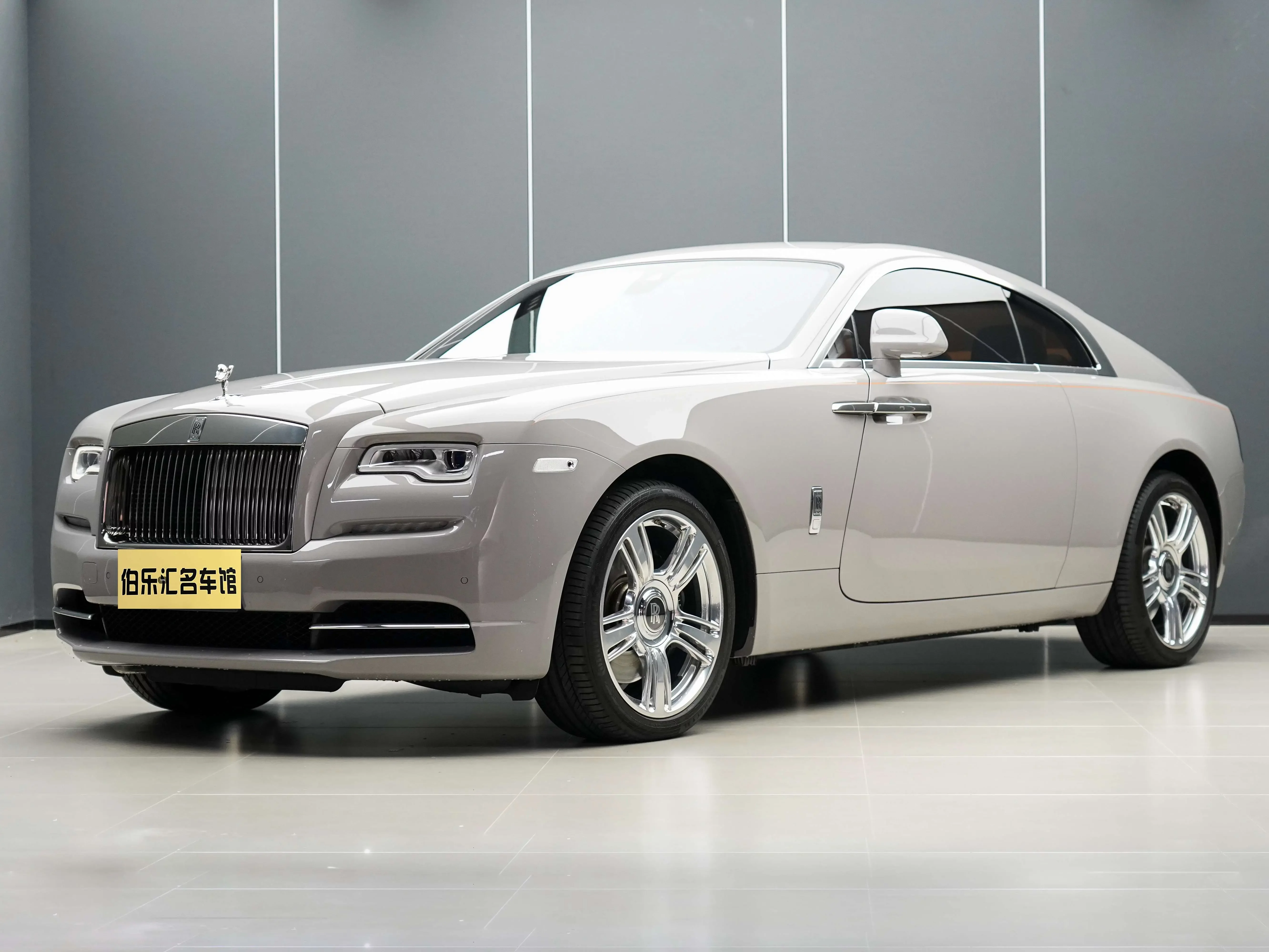 Rolls Royce Phantom
