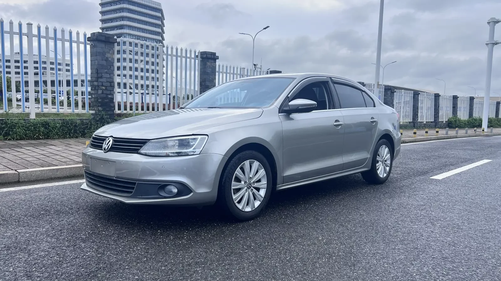 Volkswagen Sagitar
