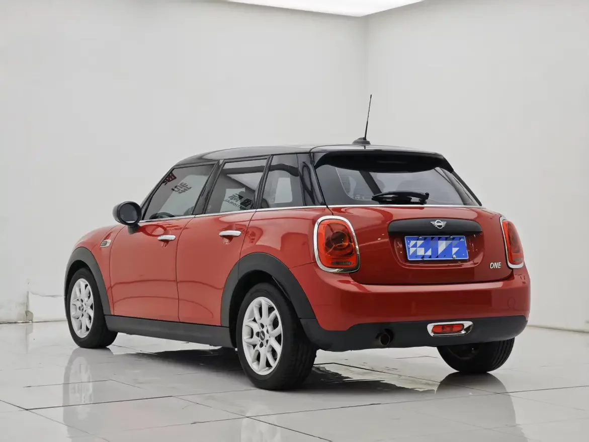 MINI 