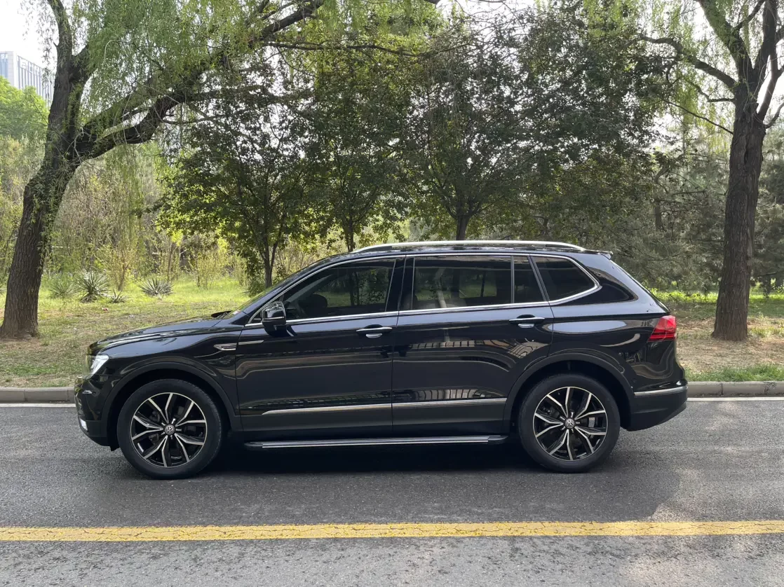 Volkswagen Tiguan L