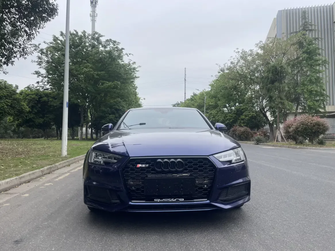 Audi S4