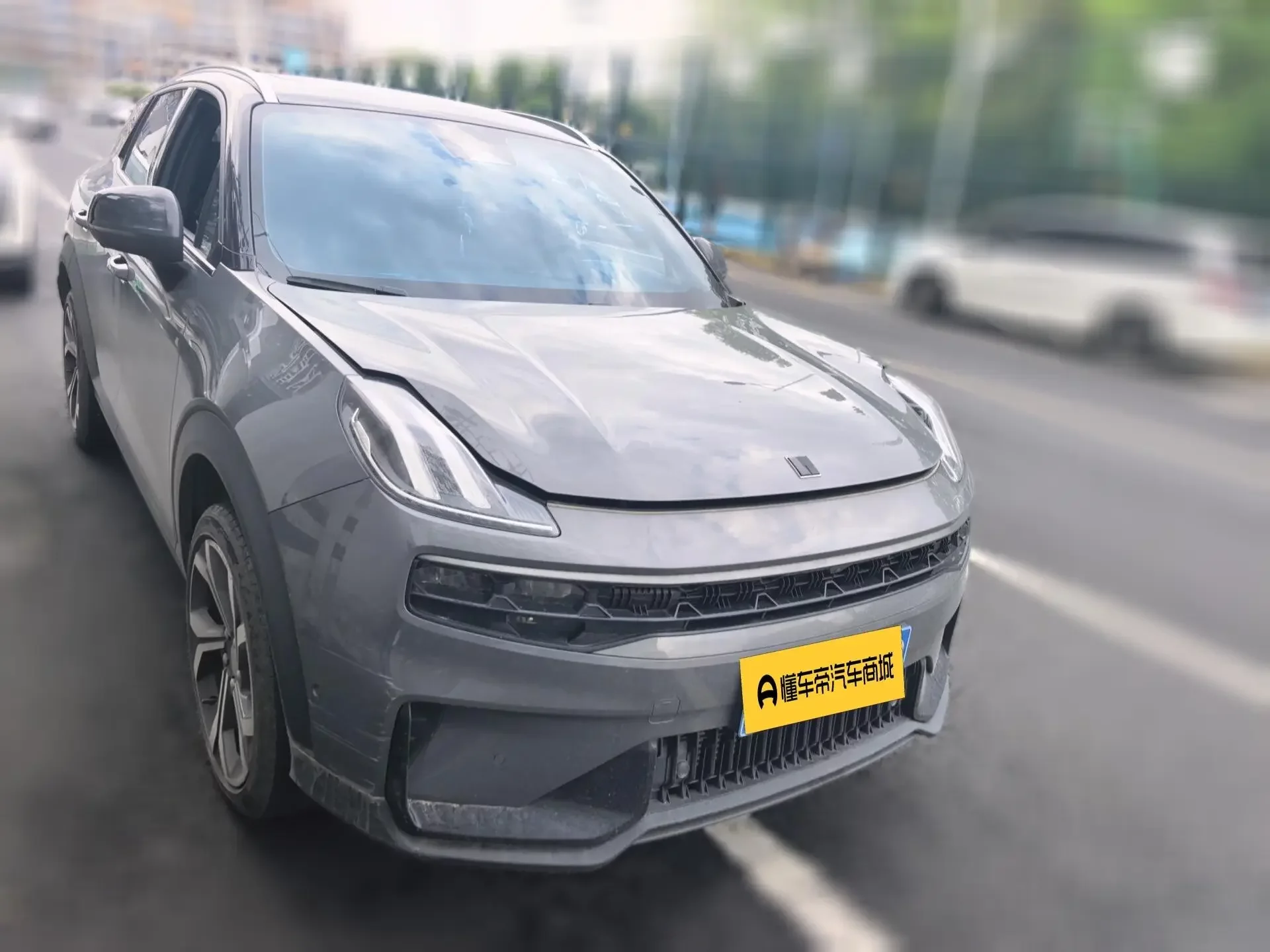 Lynk & Co 06