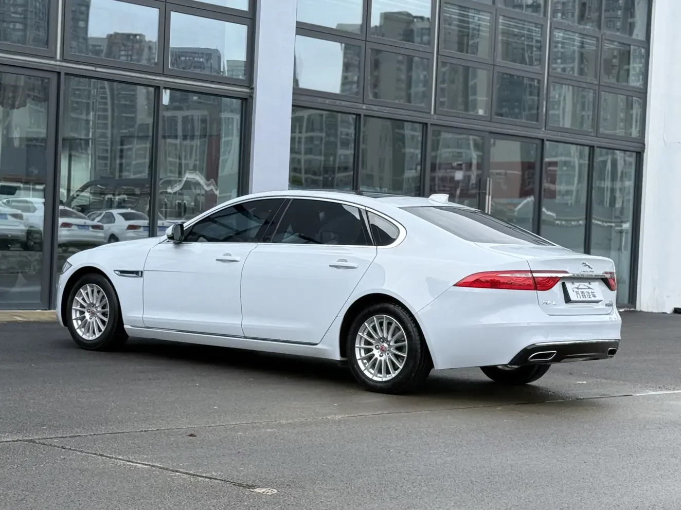 Jaguar XFL