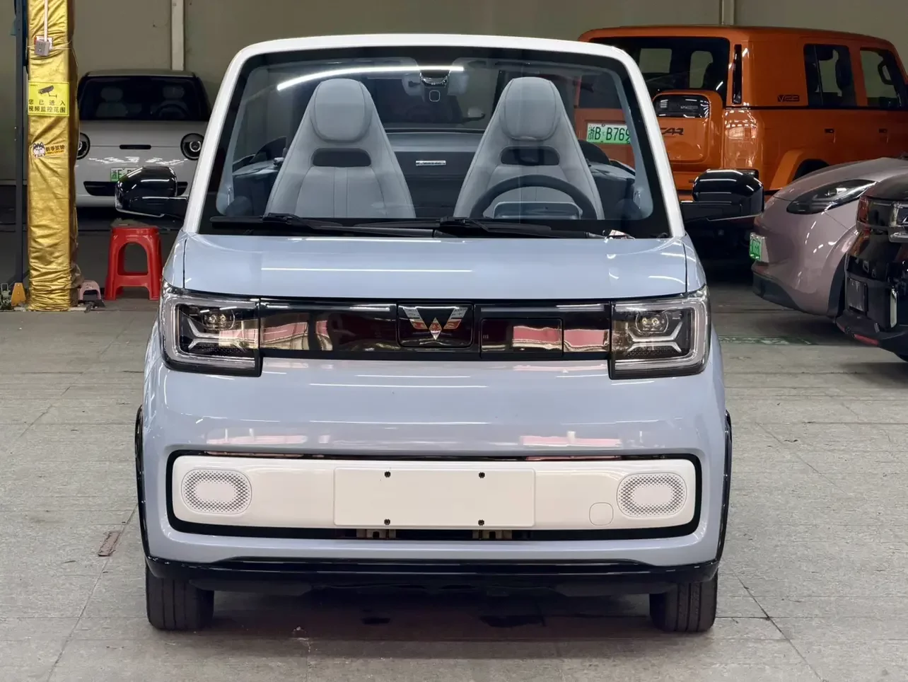 Wuling Hongguang MINIEV  из Китая