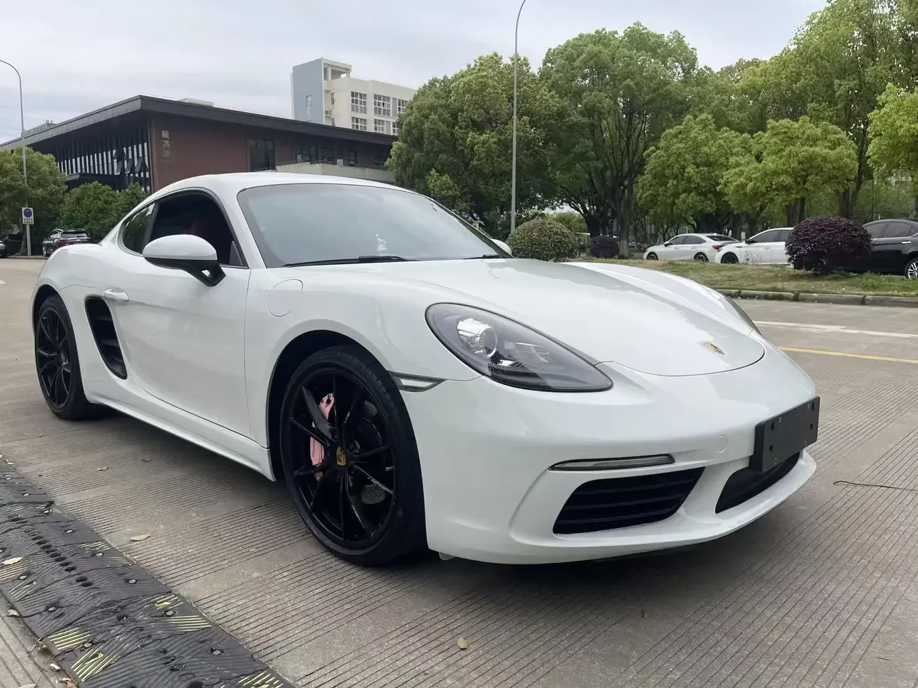 Porsche 718