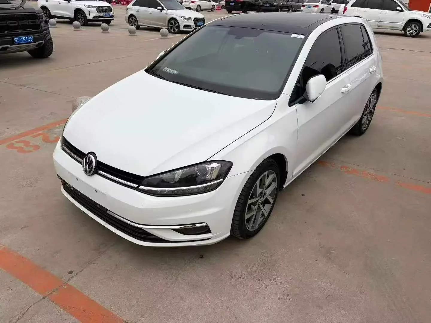 Volkswagen golf