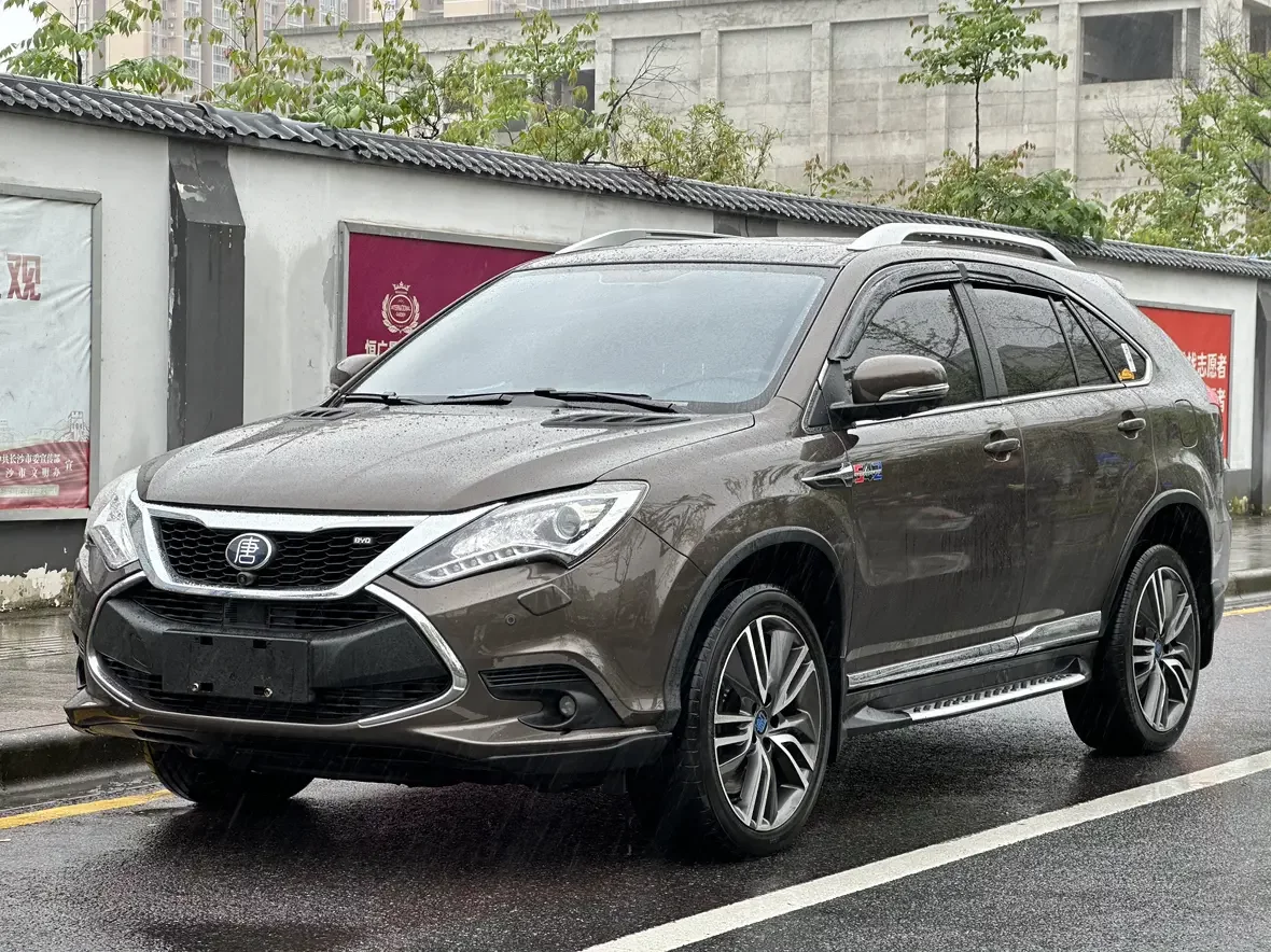 BYD Tang DM