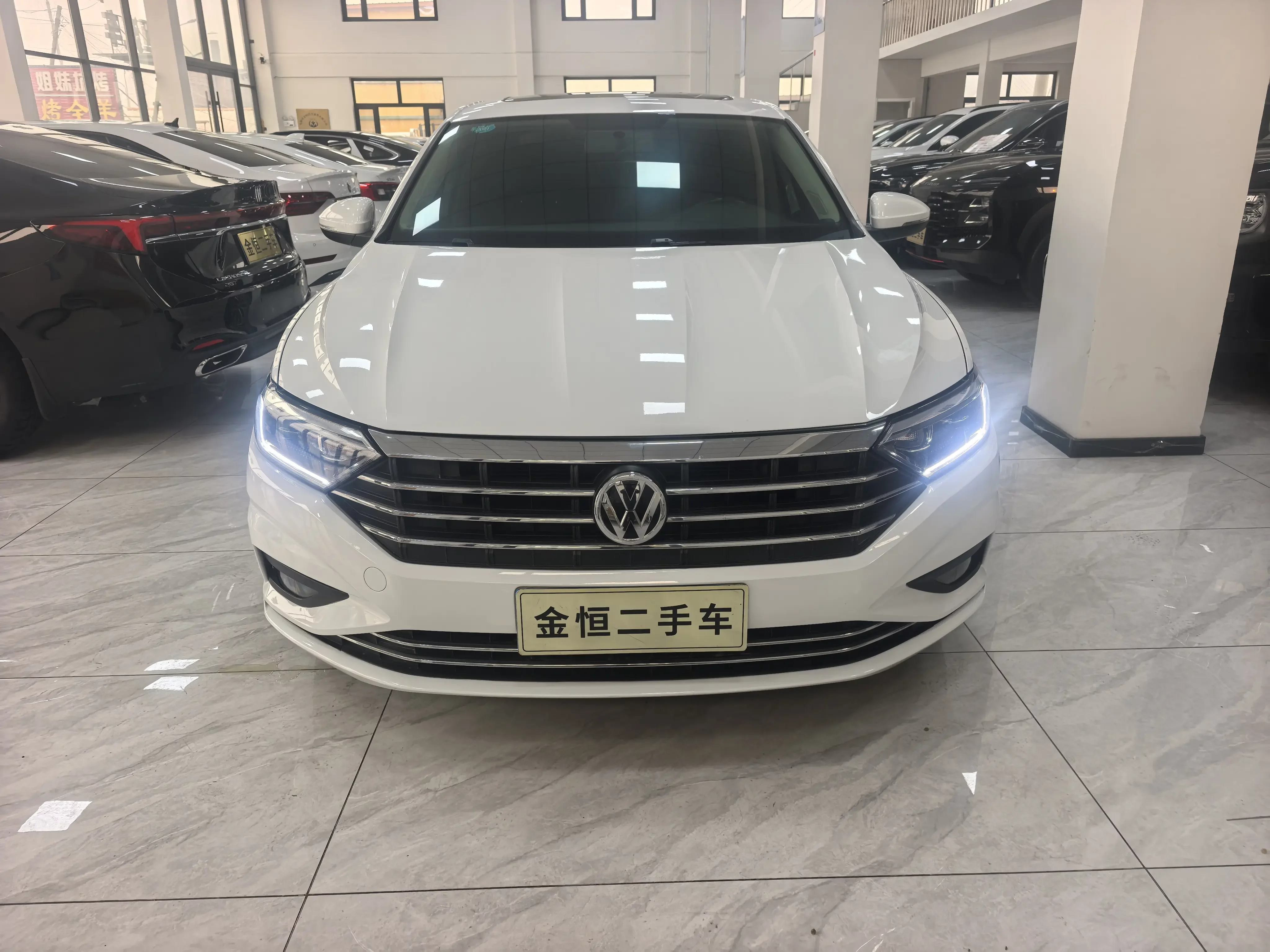 Volkswagen Sagitar