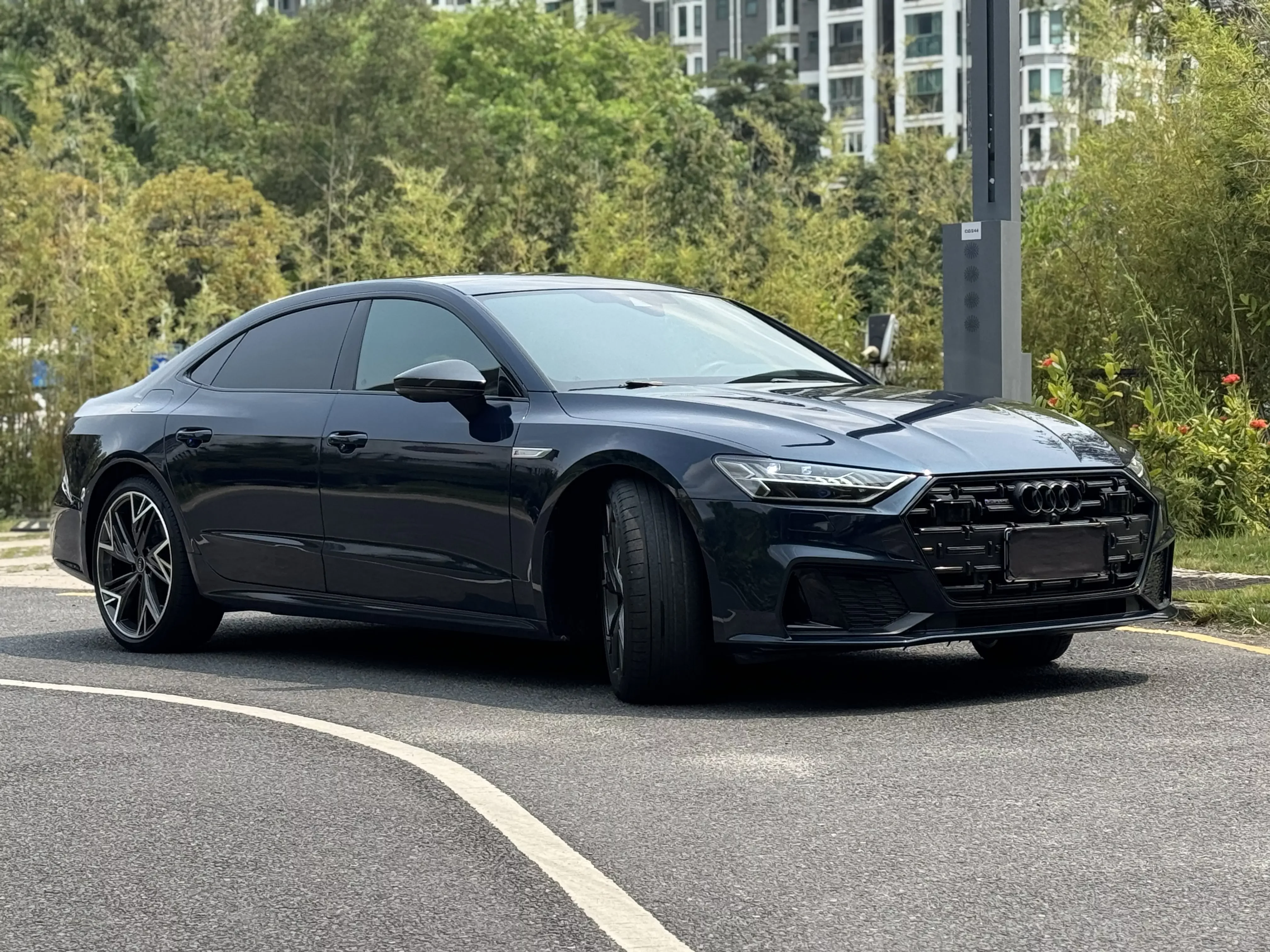 Audi A7L