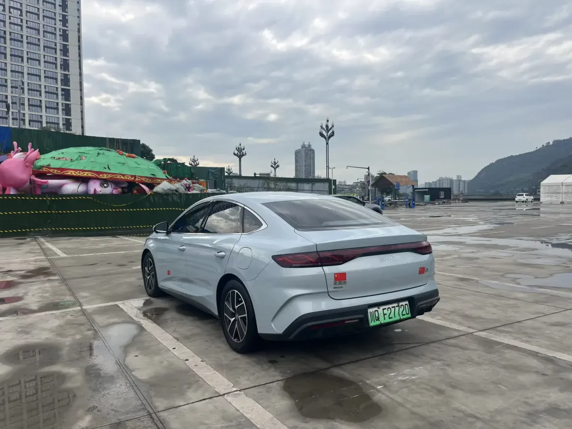 BYD Qin L DM
