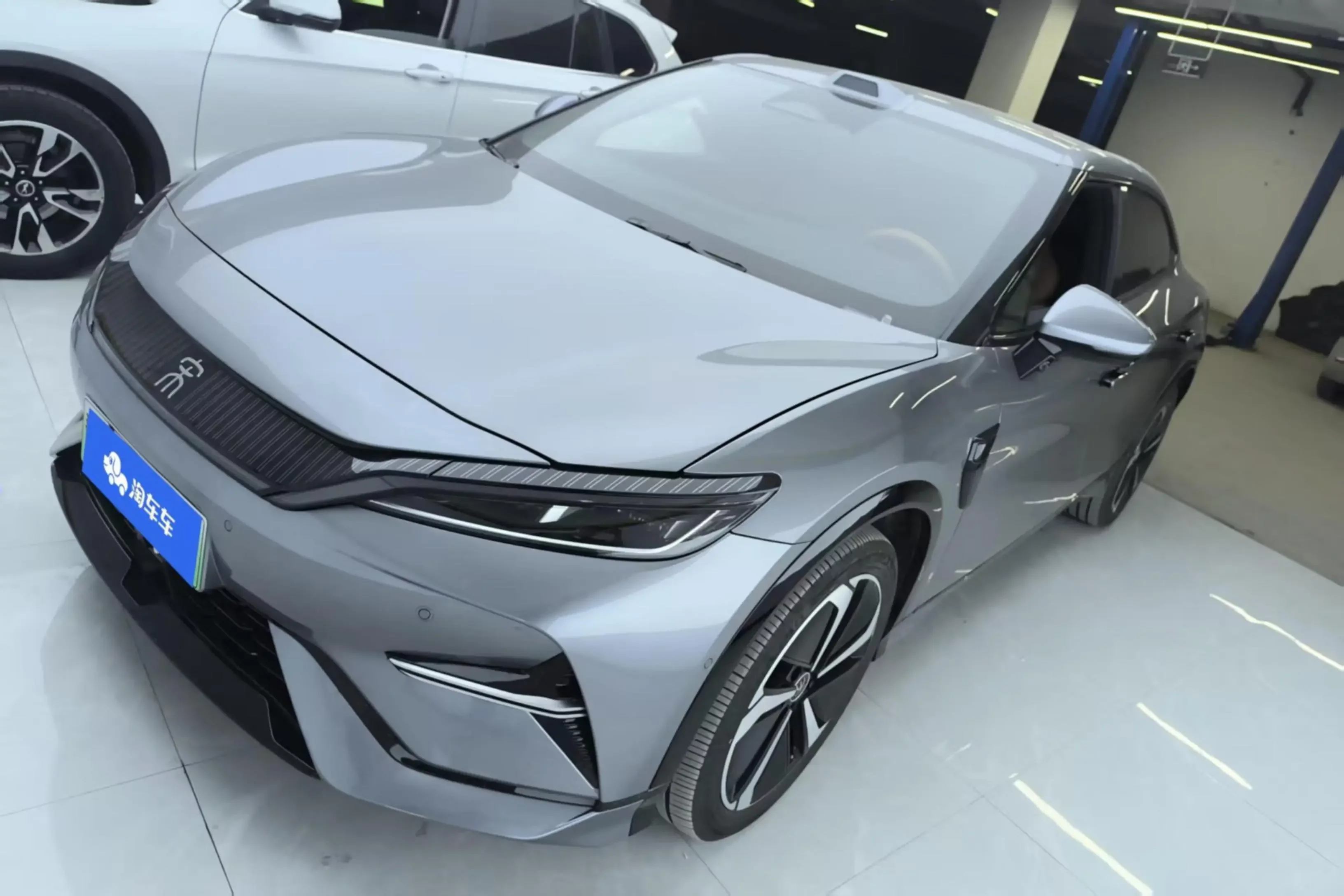 BYD Song L EV